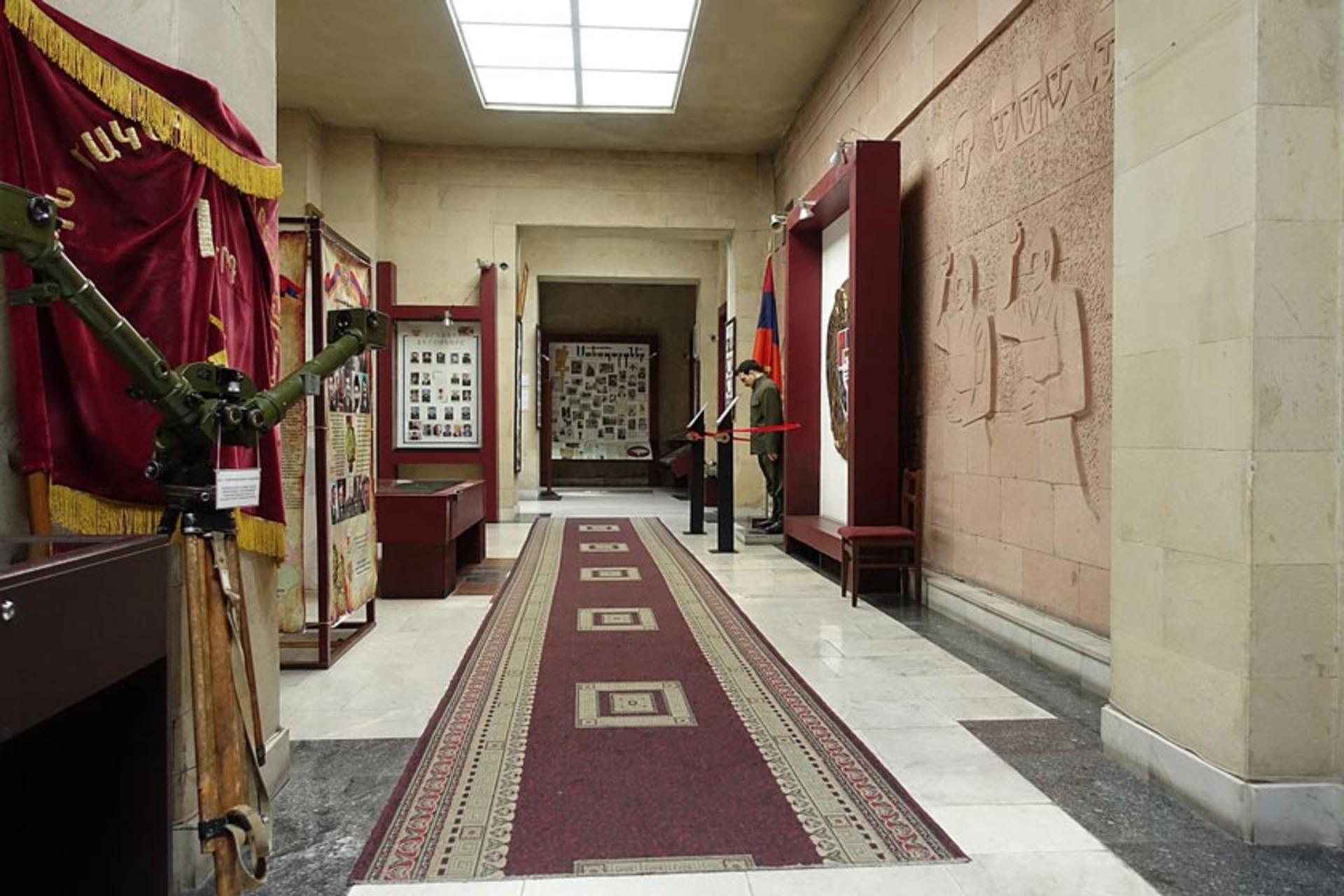 اشیای موزه نظامی مادر ارمنستان