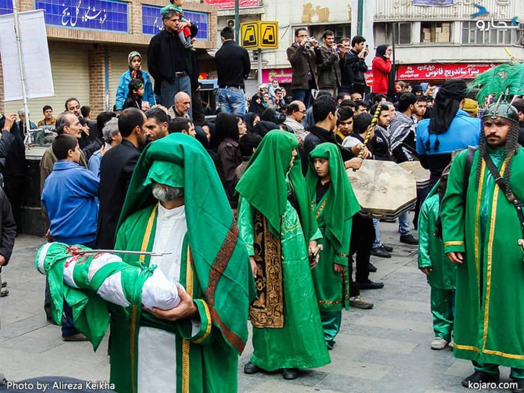 مراسم تعزیه با حضور عزاداران