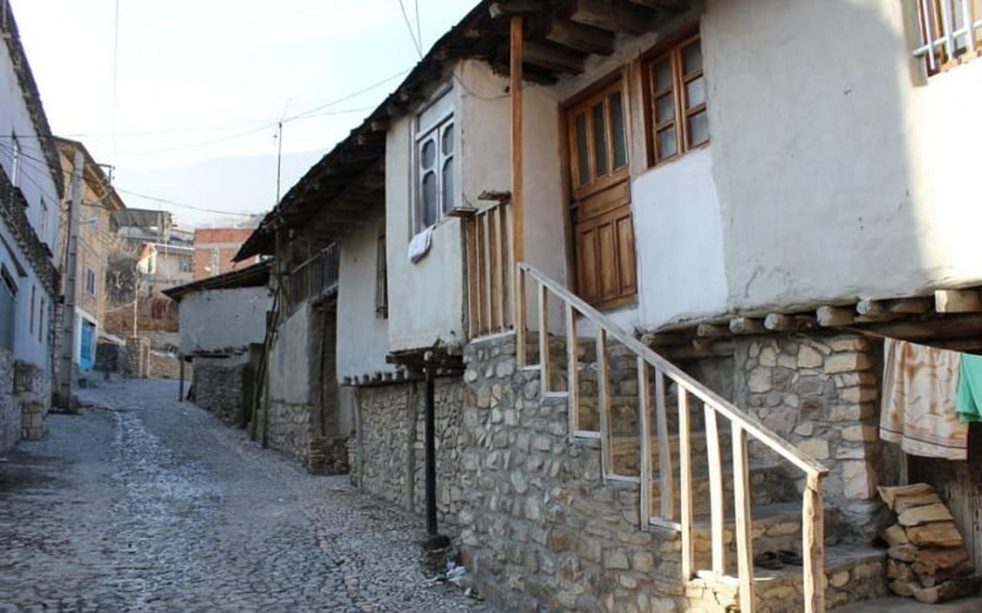 خانه های روستای زیارت گرگان