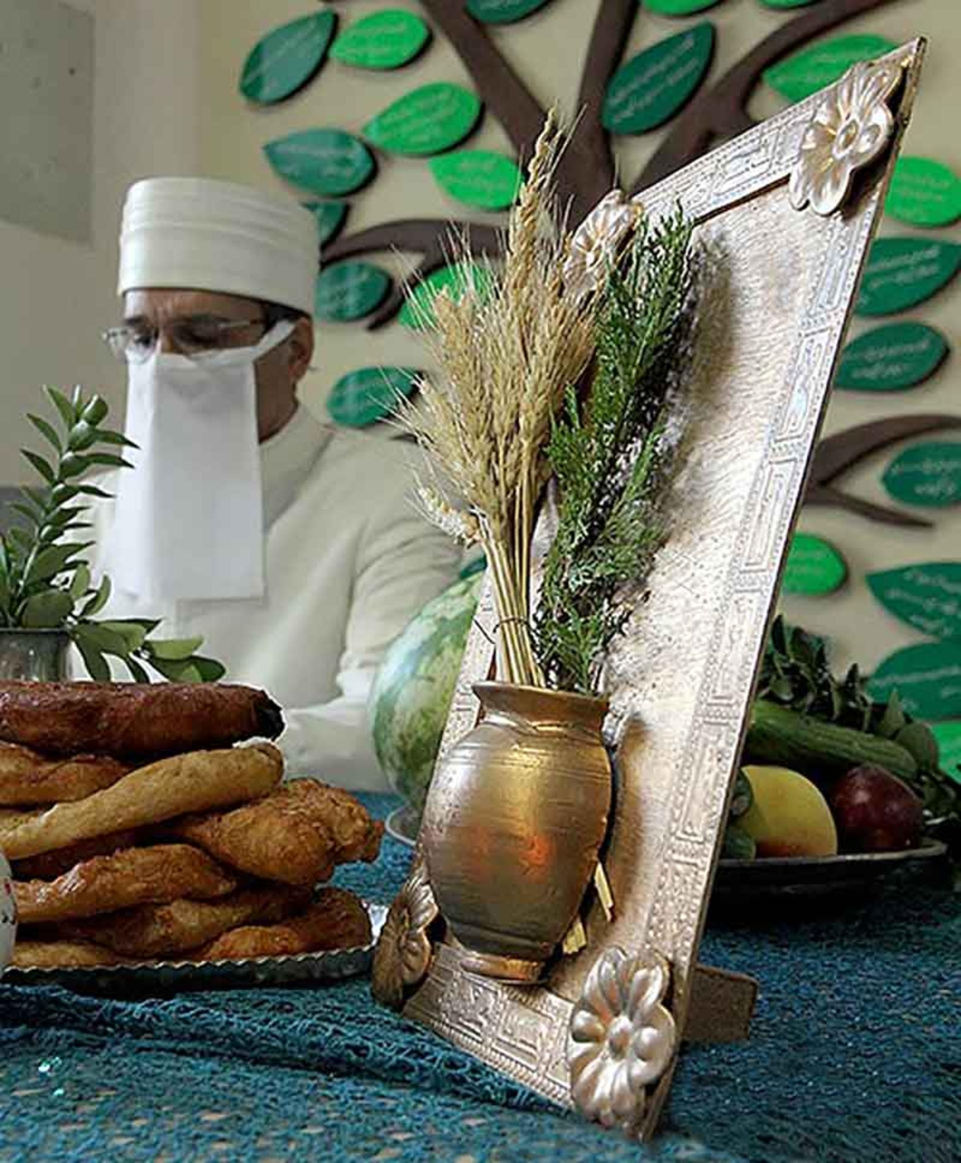 موبد جشن شهریورگان