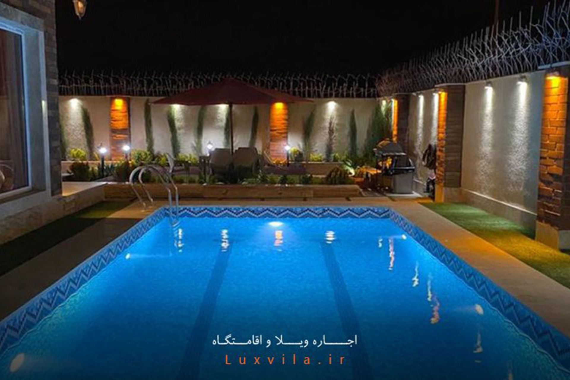 لوکس ویلا