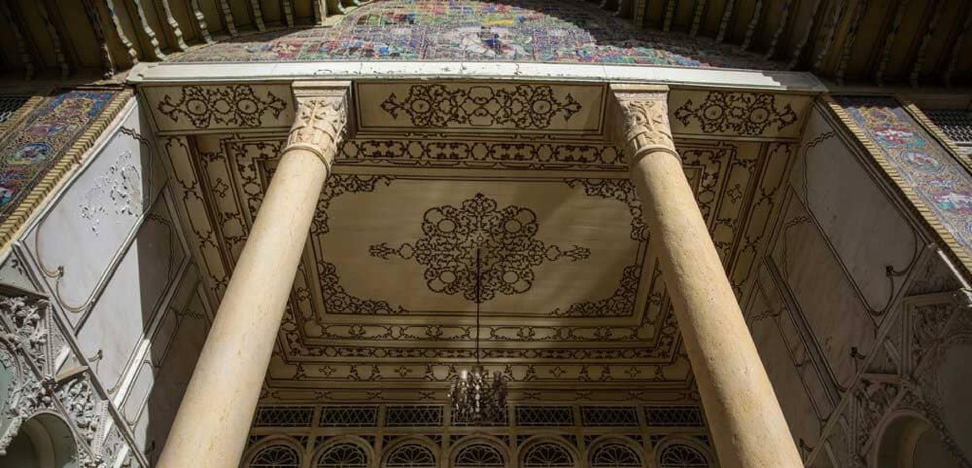 سقف ایوان باغ ارم