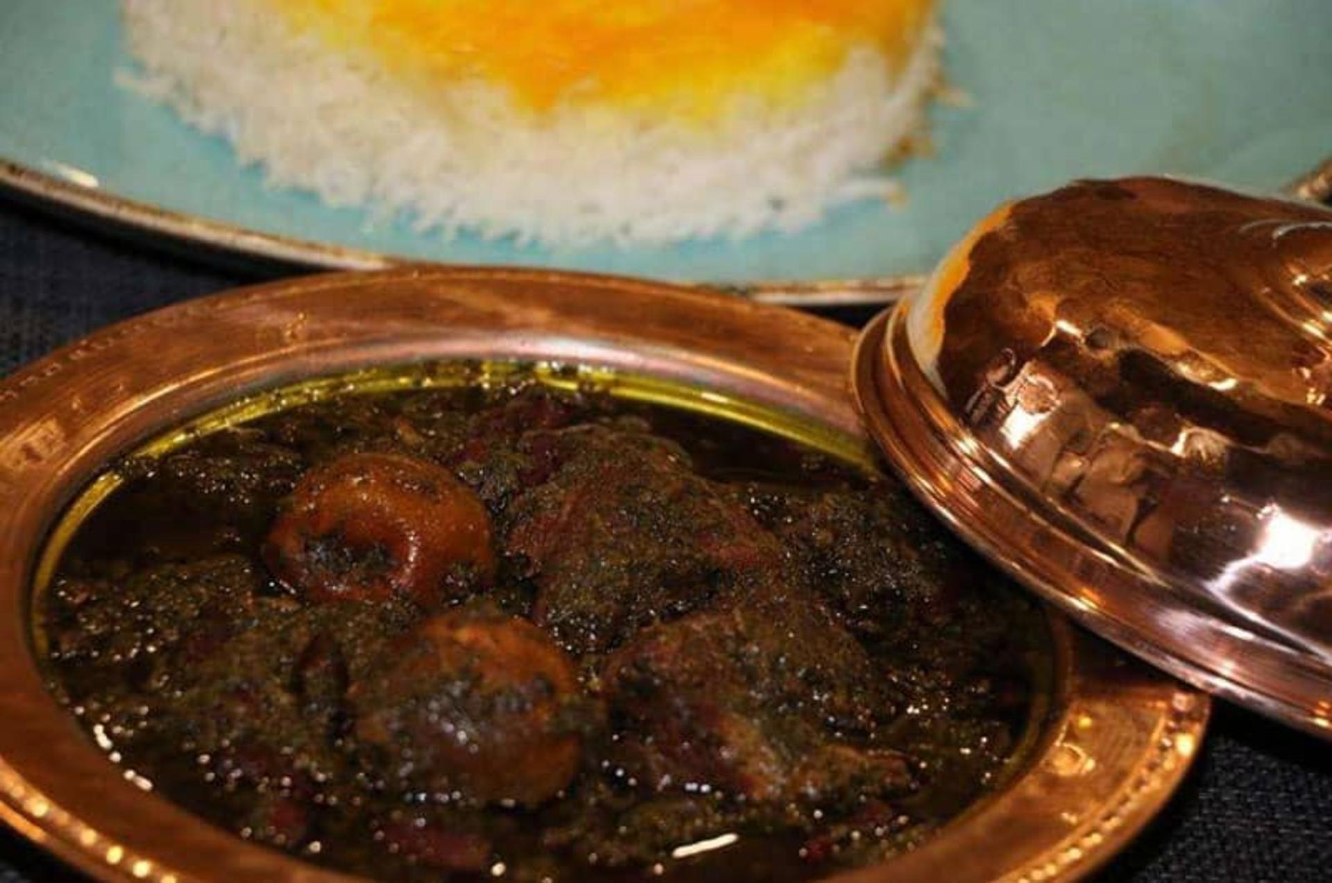 قرمه سبزی رستوران فارسی