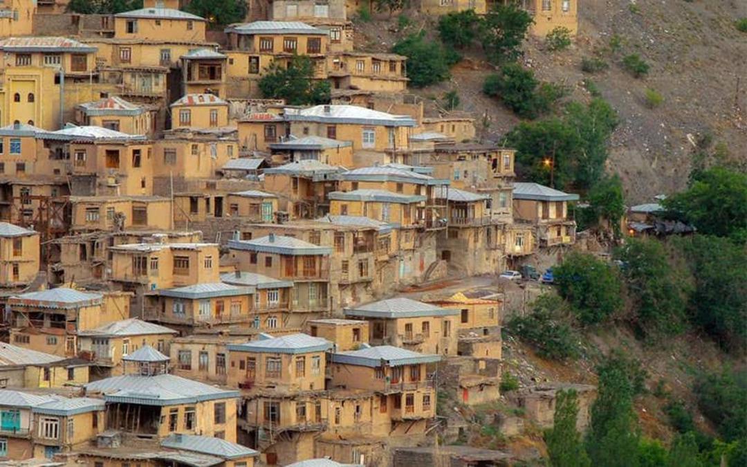 روستایی با معماری پلکانی 