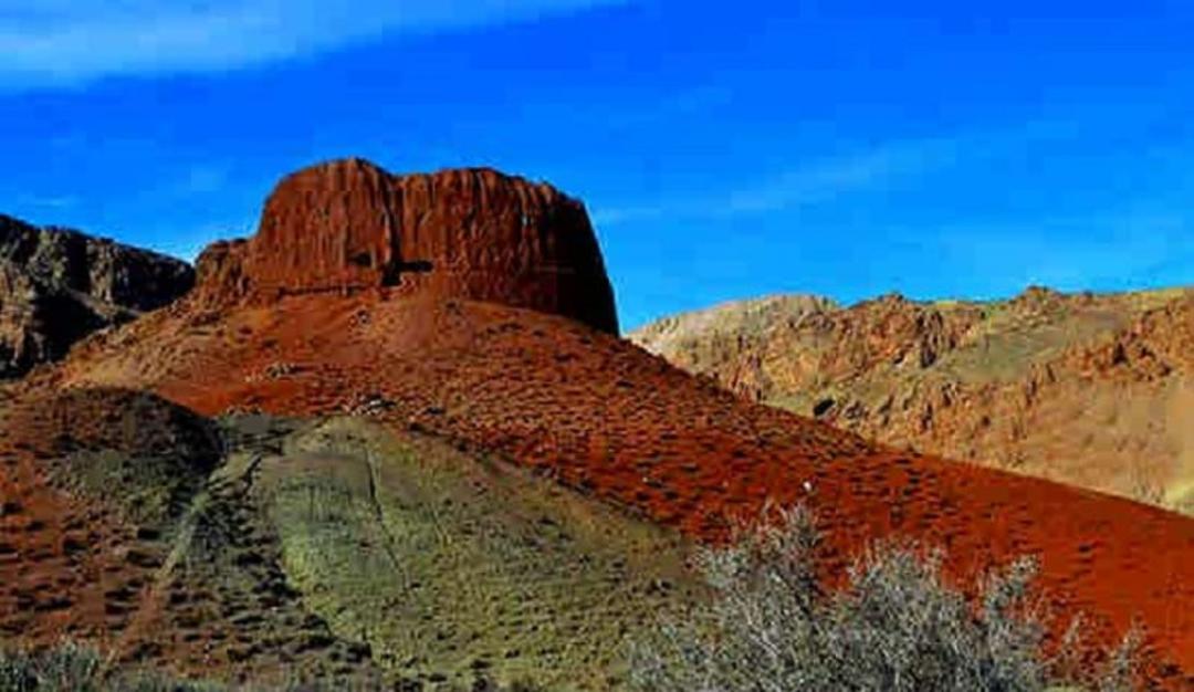 سرخ قلعه سرانزا