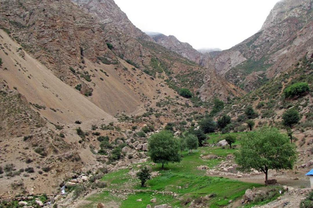 طبیعت آبشار شاهاندشت