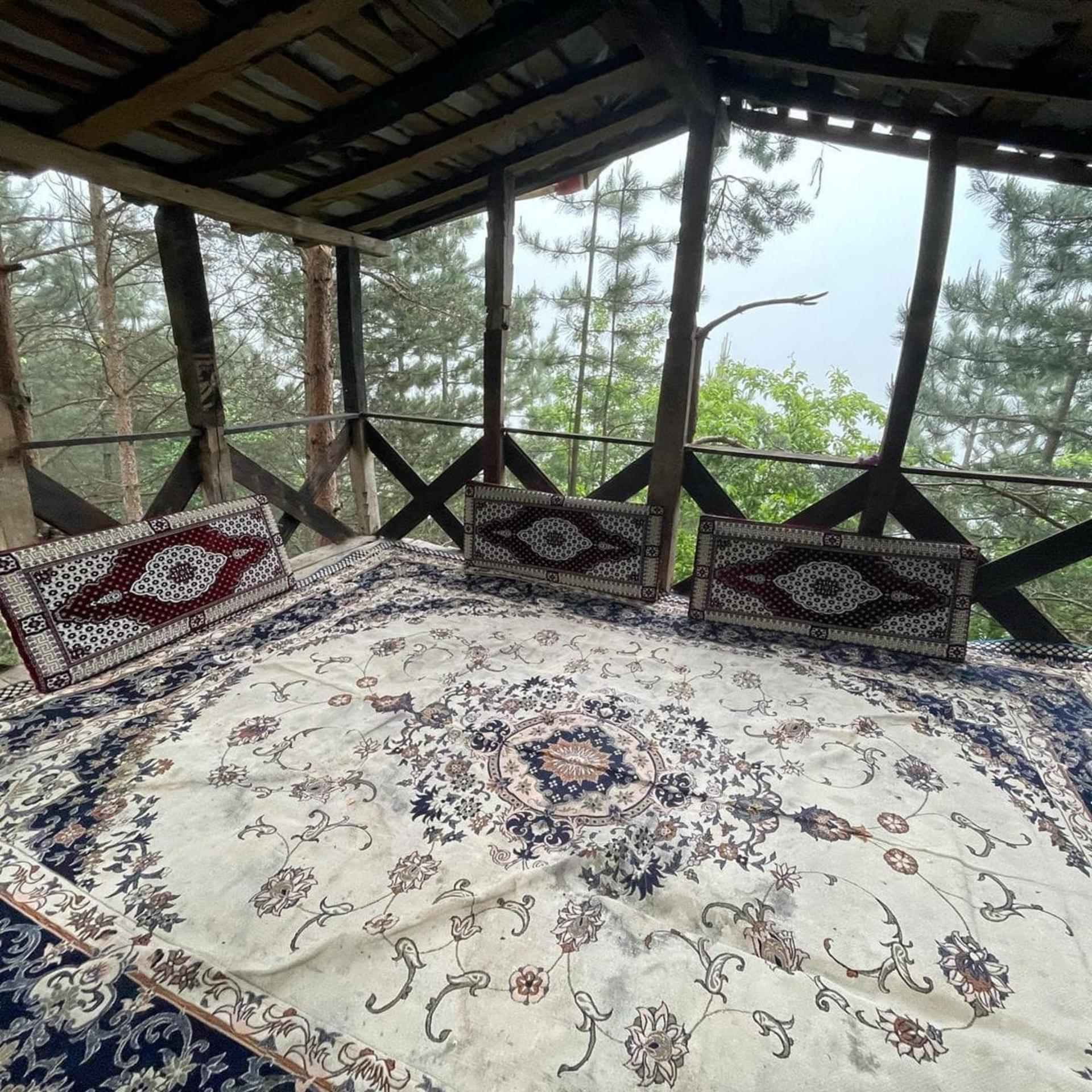 نمای داخلی آلاچیق‌ها