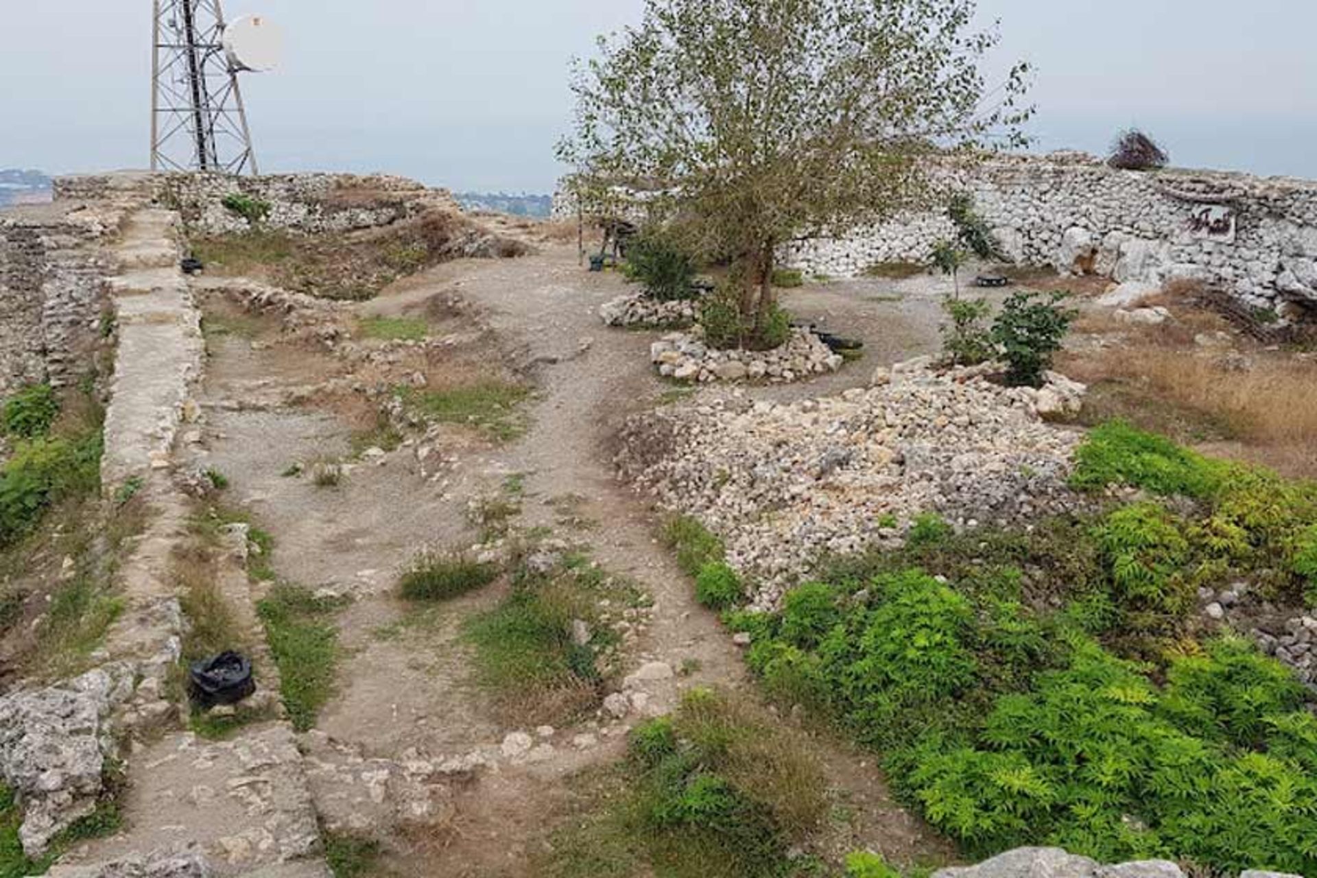 قسمت بالایی قلعه مارکوه