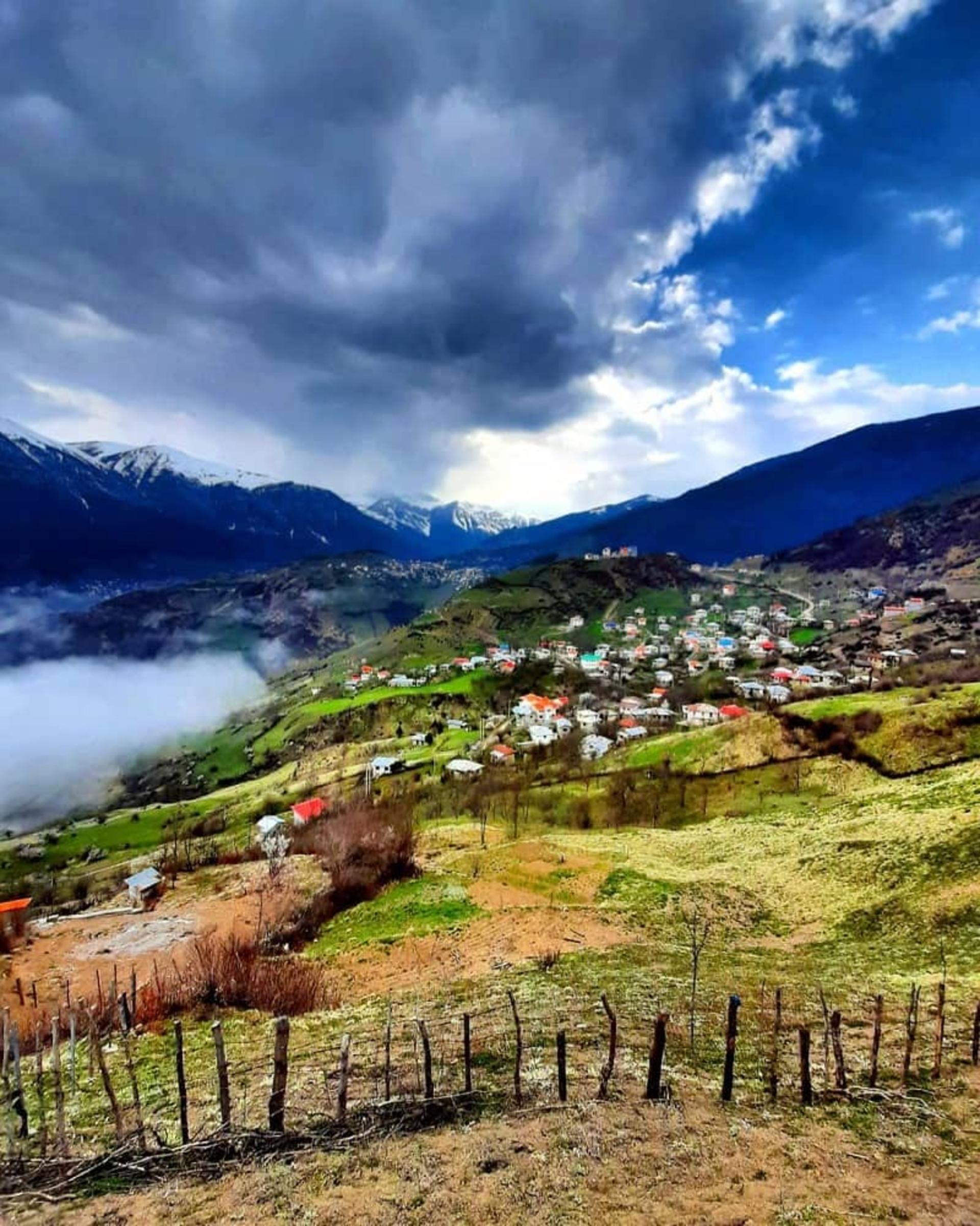 آسمان زیبای ایزکی