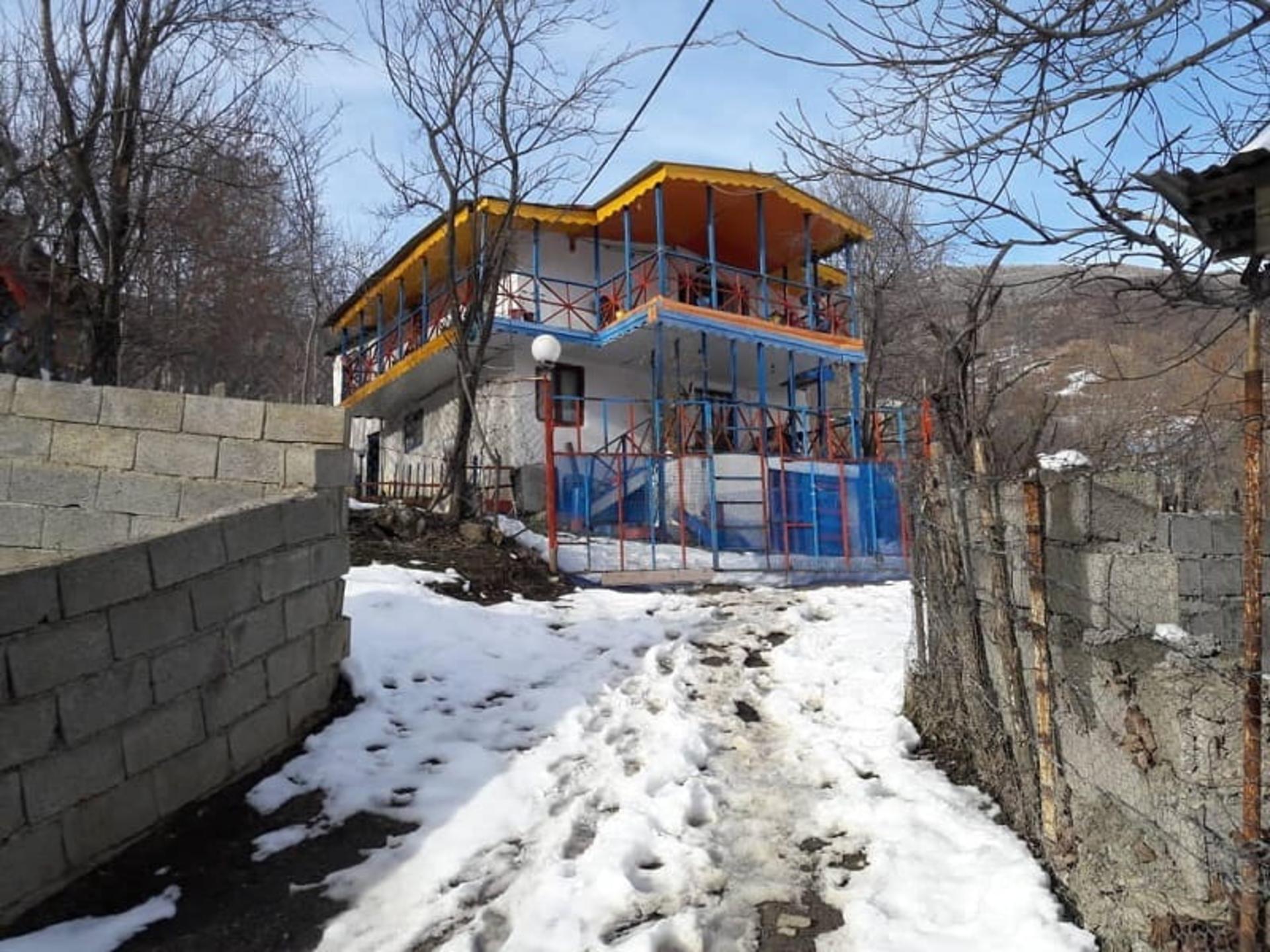 خانه آرزوها در زمستان