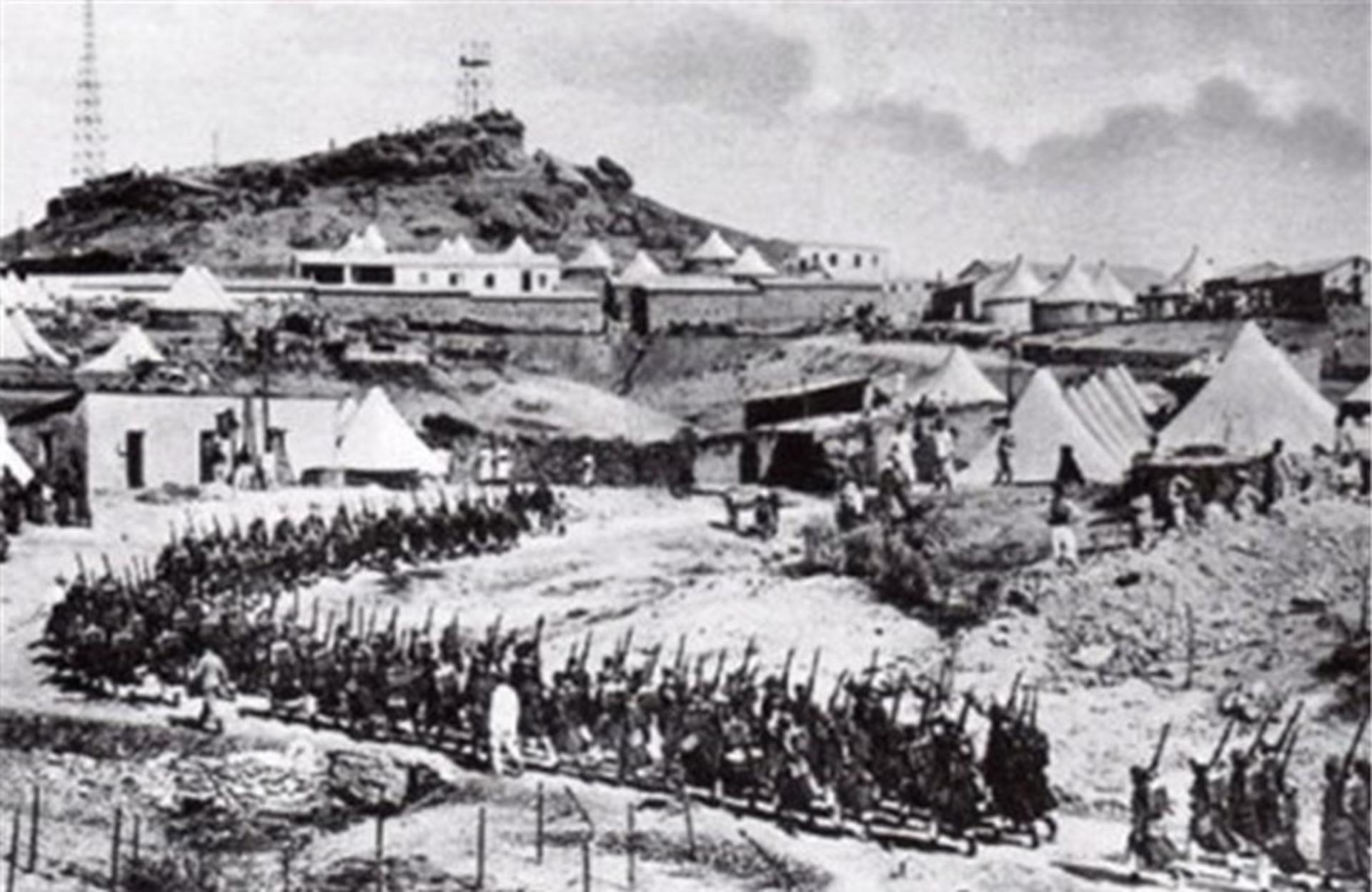 غارت آثار باستانی ایران