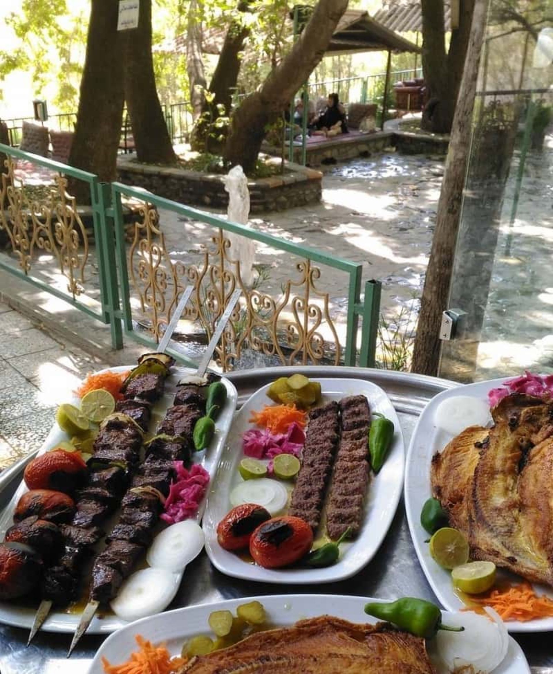 غذاهای روستای برغان