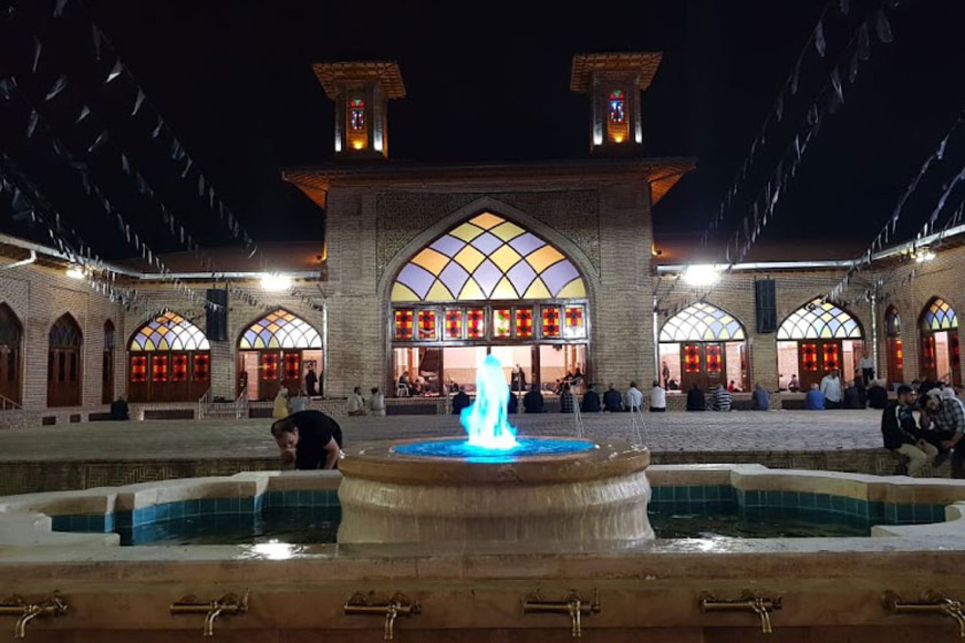 مسجد جامع ساری در شب