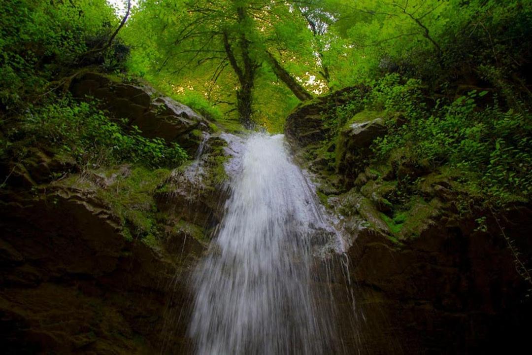 آبشار زیبای ولیلا