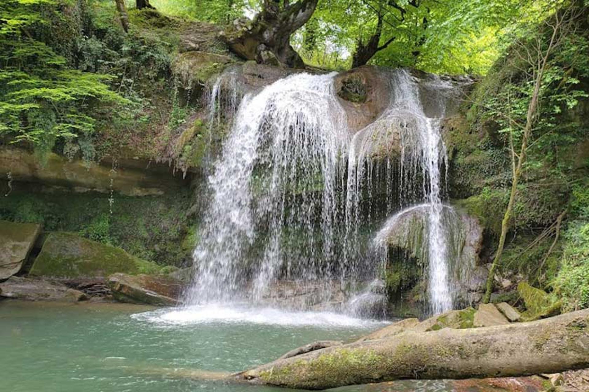 طبیعت بکر هفت آبشار تیرکن