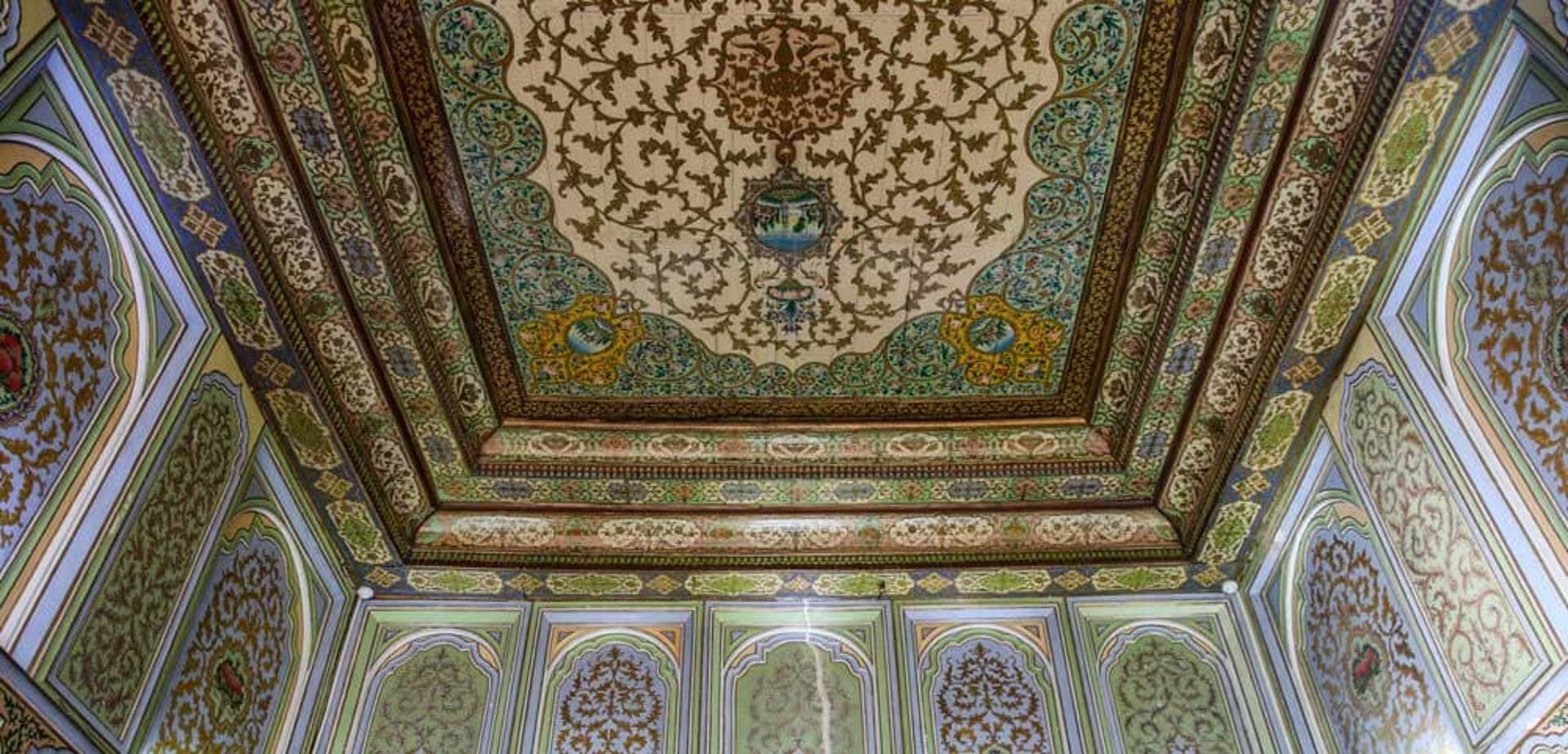 سقف کوشک باغ نارنجستان