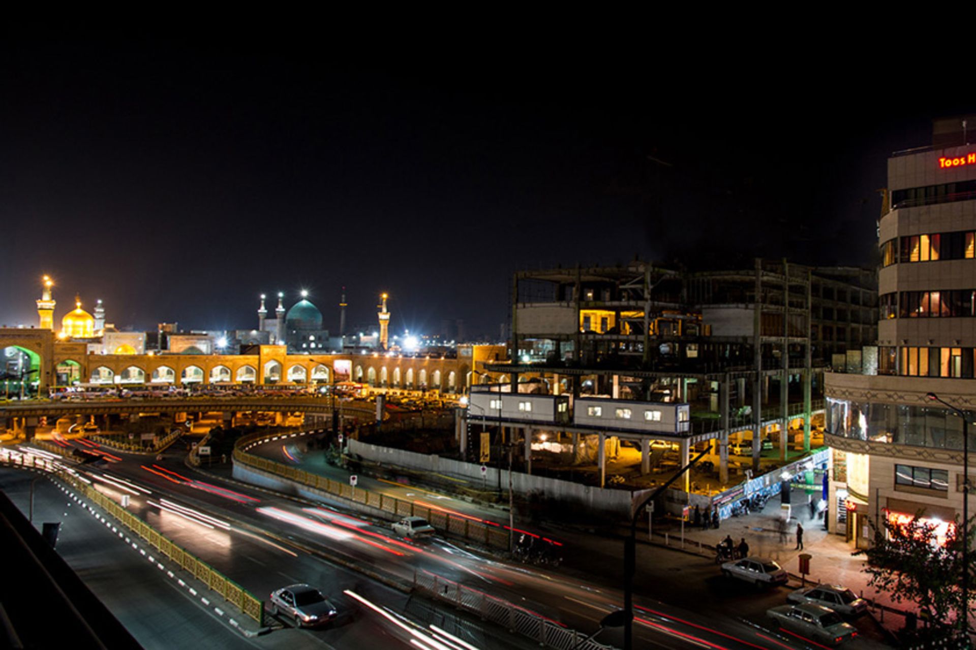 منظره شبانه مشهد