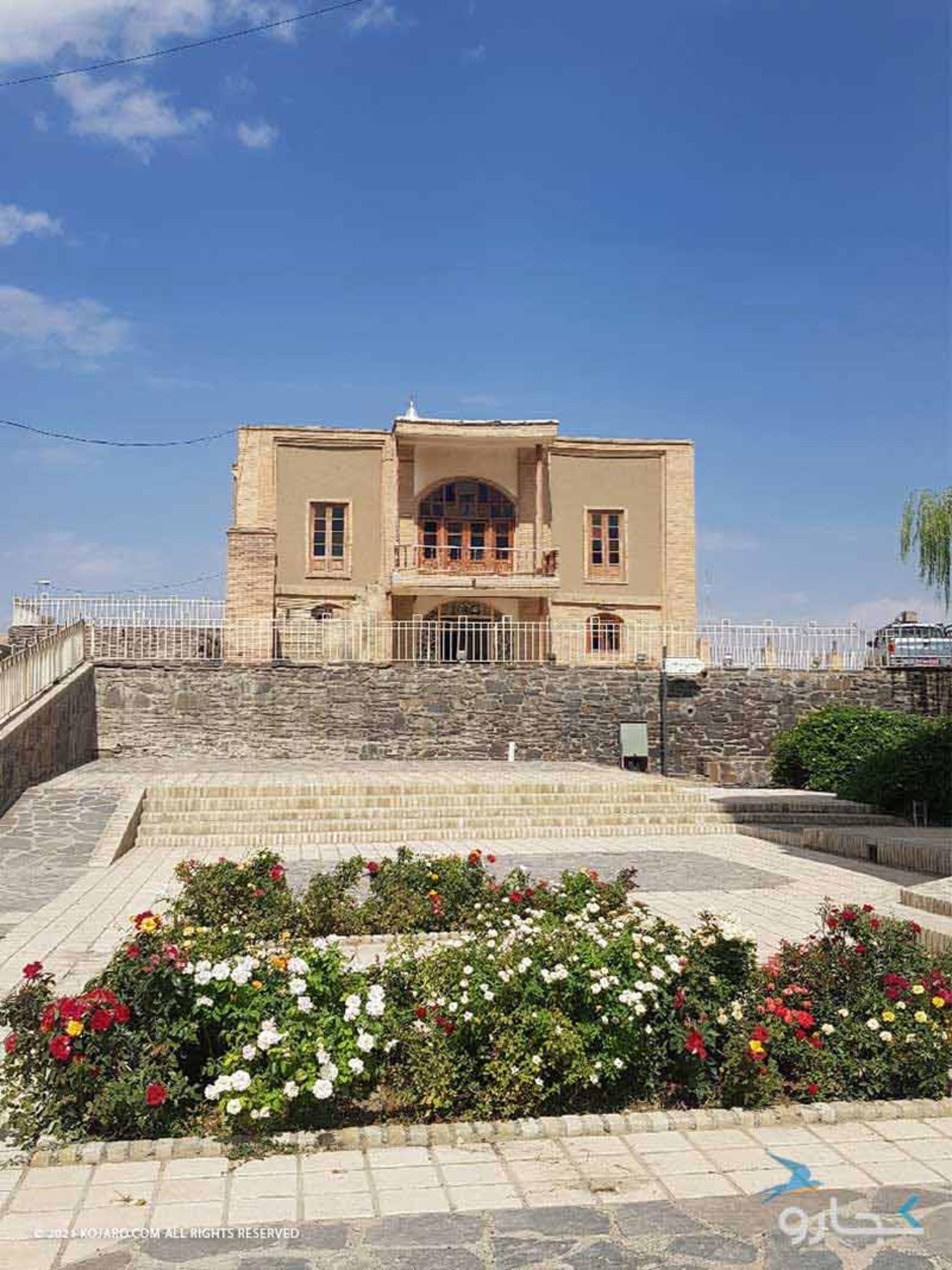 بناهای تاریخی هگمتانه
