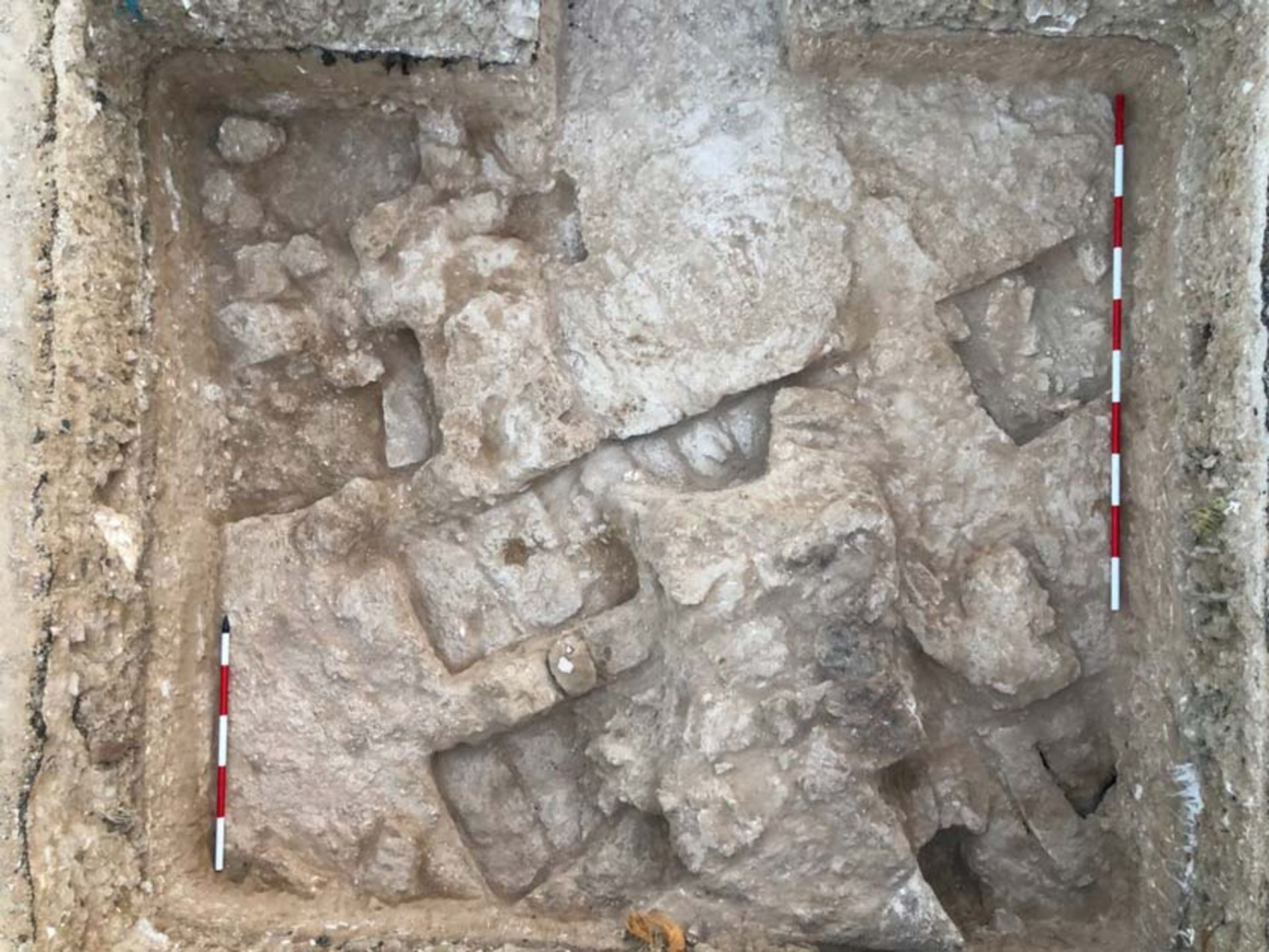 محوطه باستانی و تاریخی گورستان شغاب در بوشهر