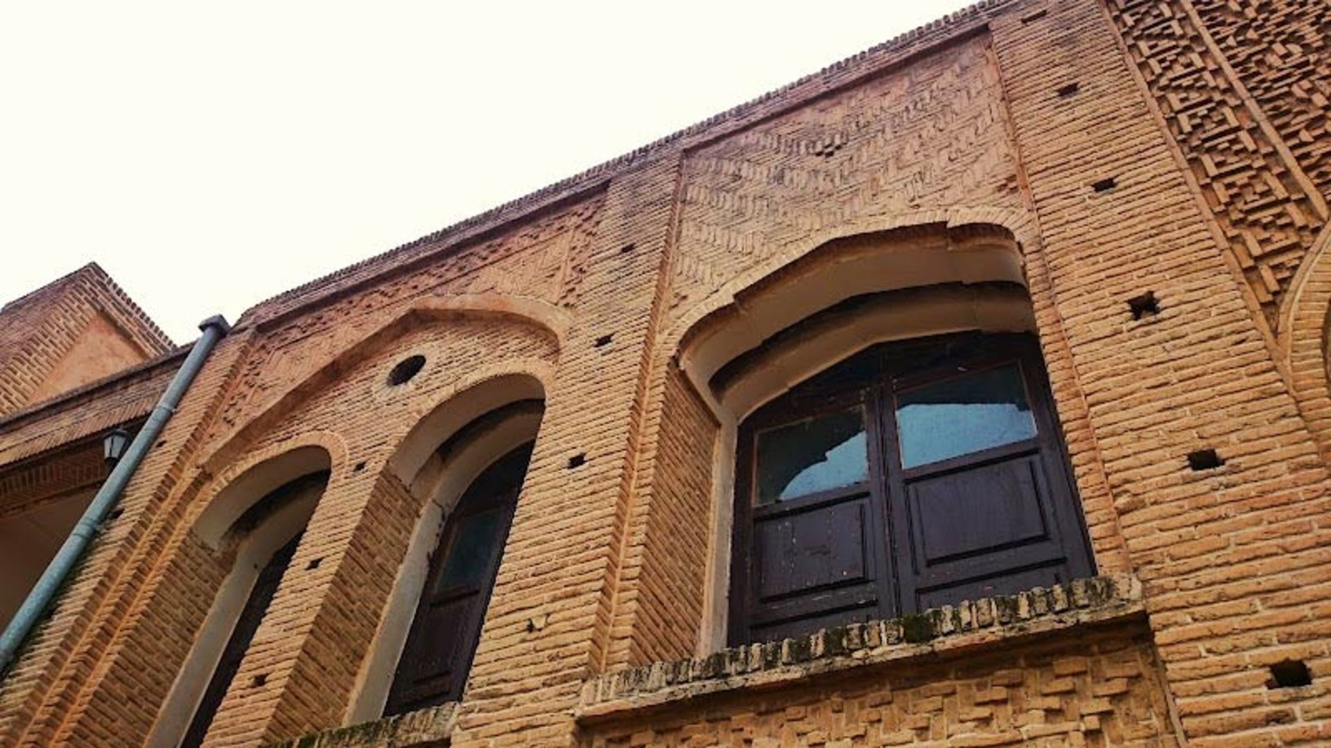 خانه تیزنو