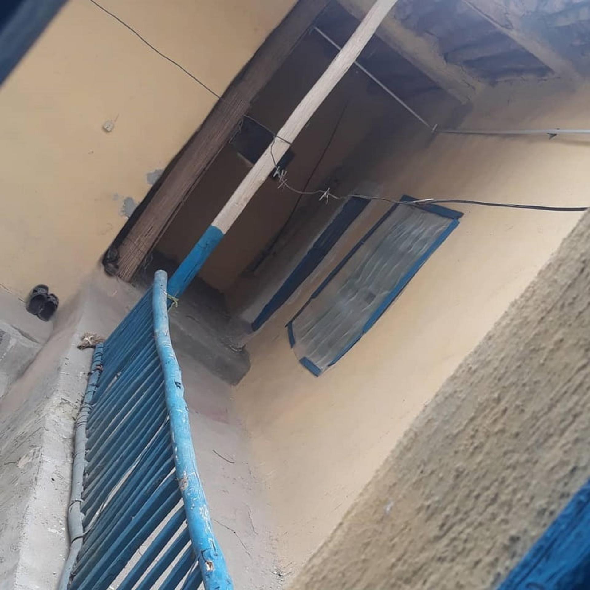 ایوان اقامتگاه نون خ