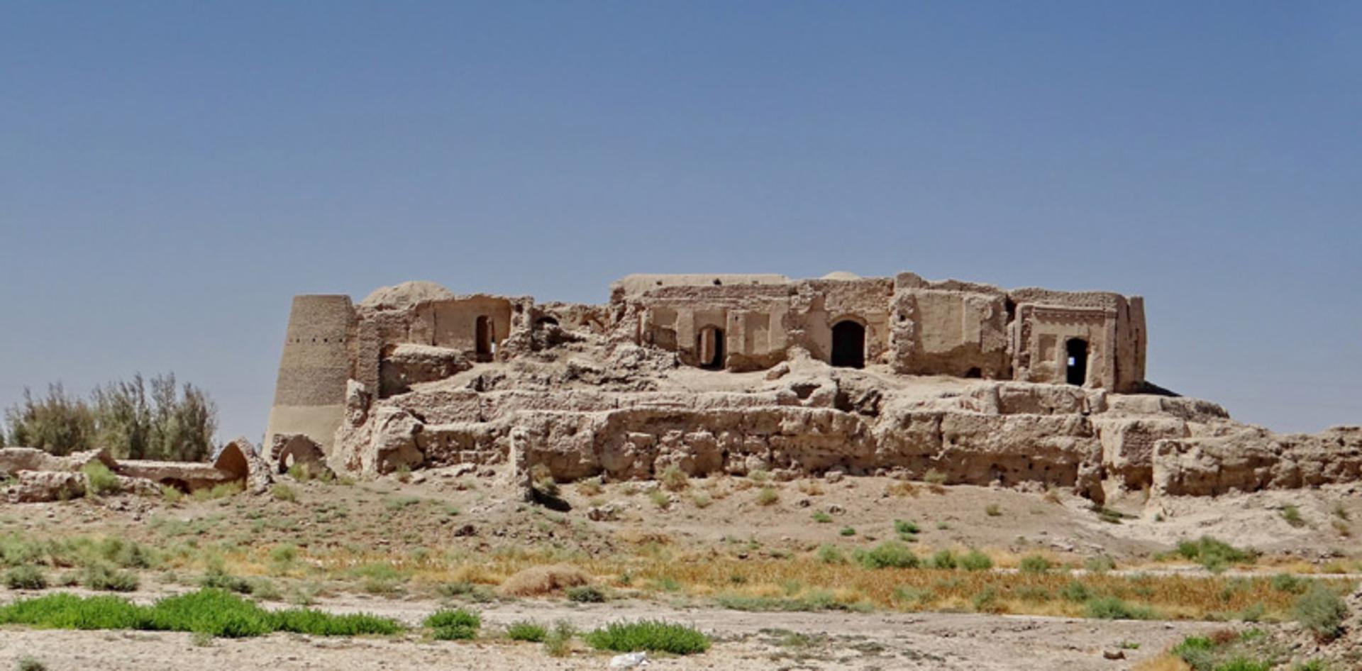 بنای تاریخی ارگ جلال آباد زابل