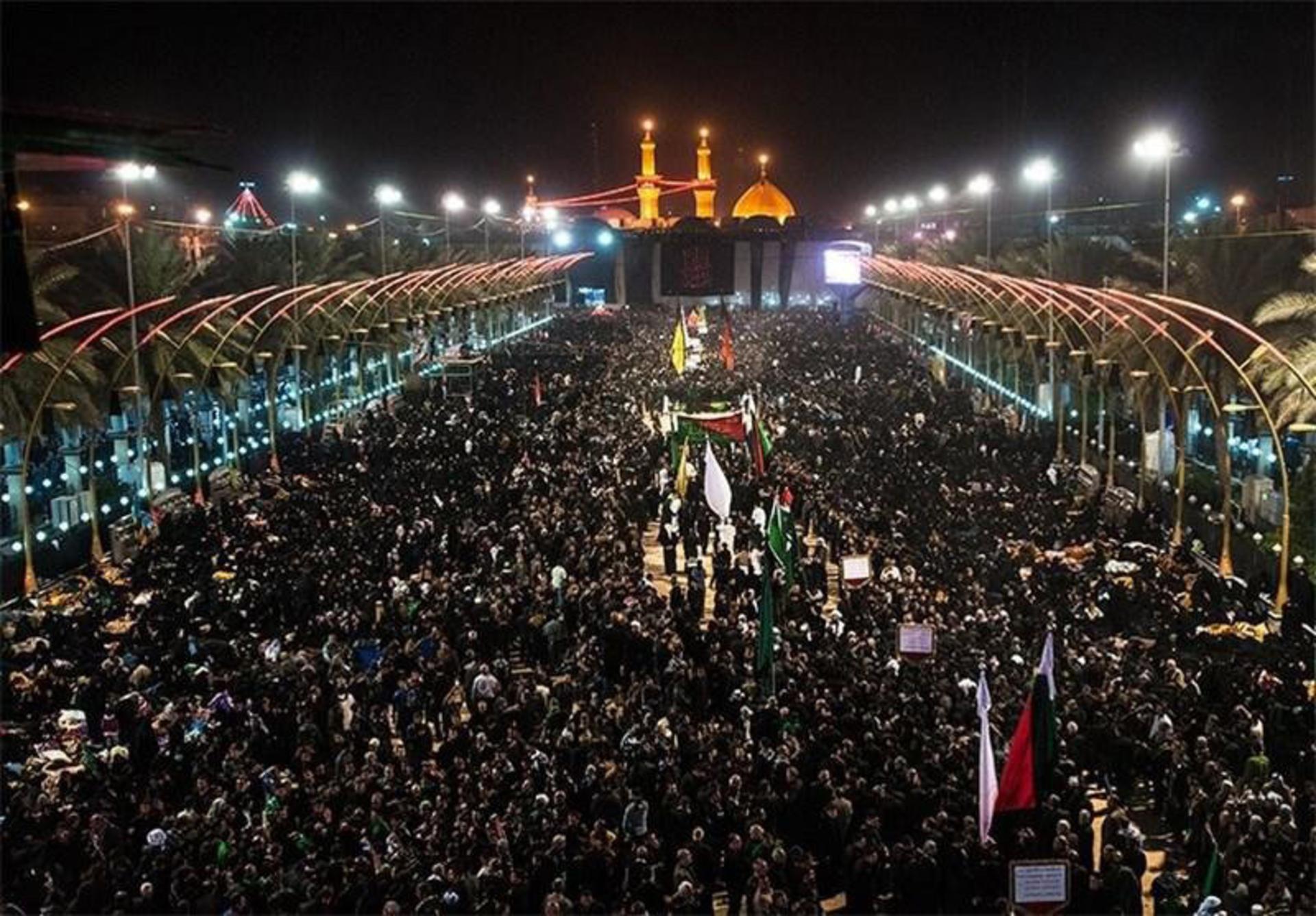 تجمع زائران در بین الحرمین