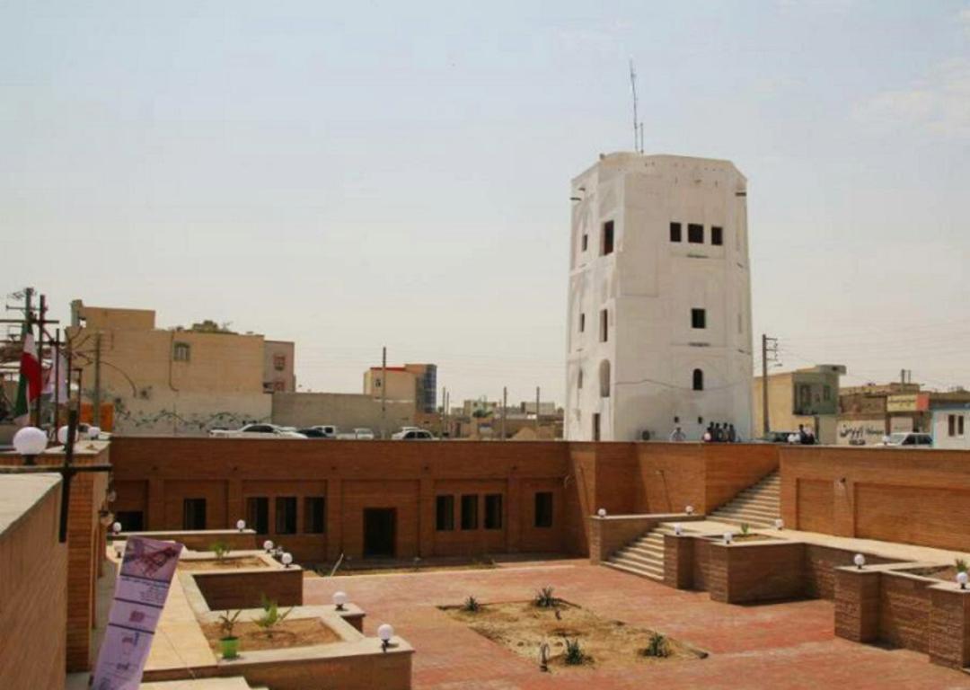 چشم‌انداز قلعه خورموج
