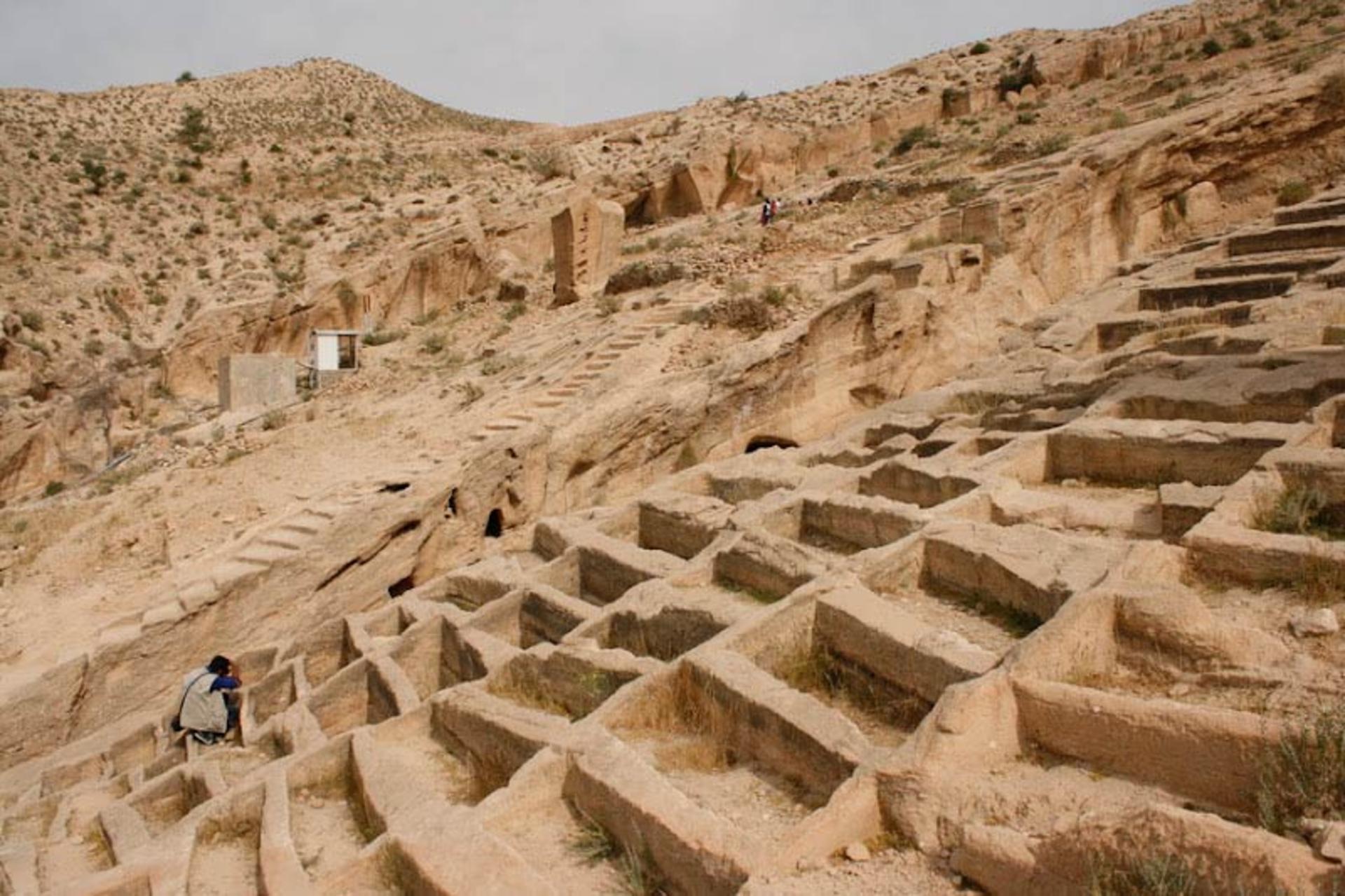 گورستان صخره‌ای سیراف