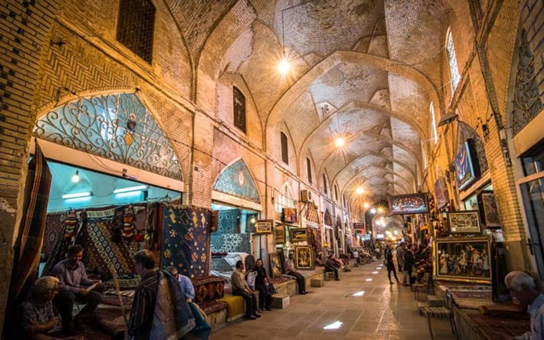 بازاری قدیمی و بزرگ 