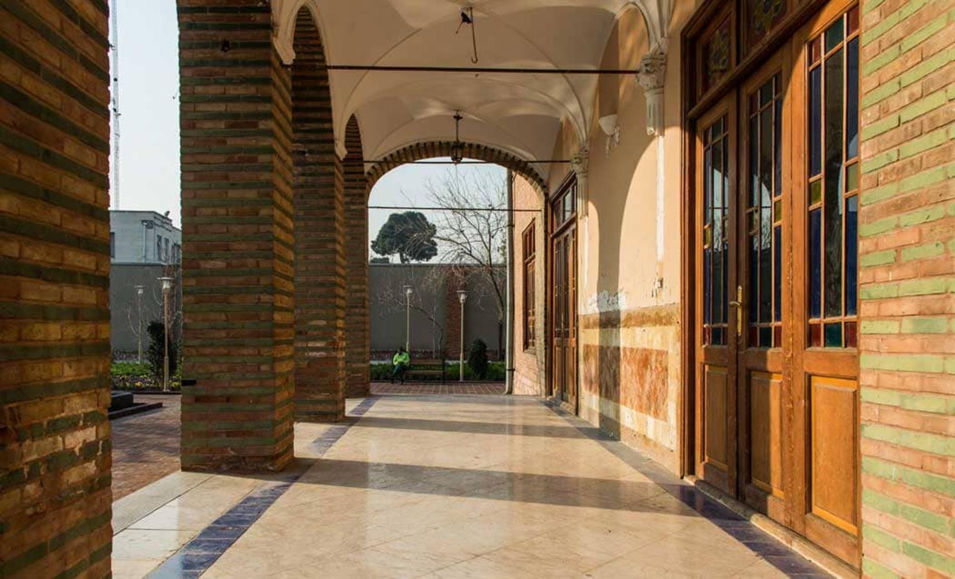 ایوان عمارت باغ سلیمانیه