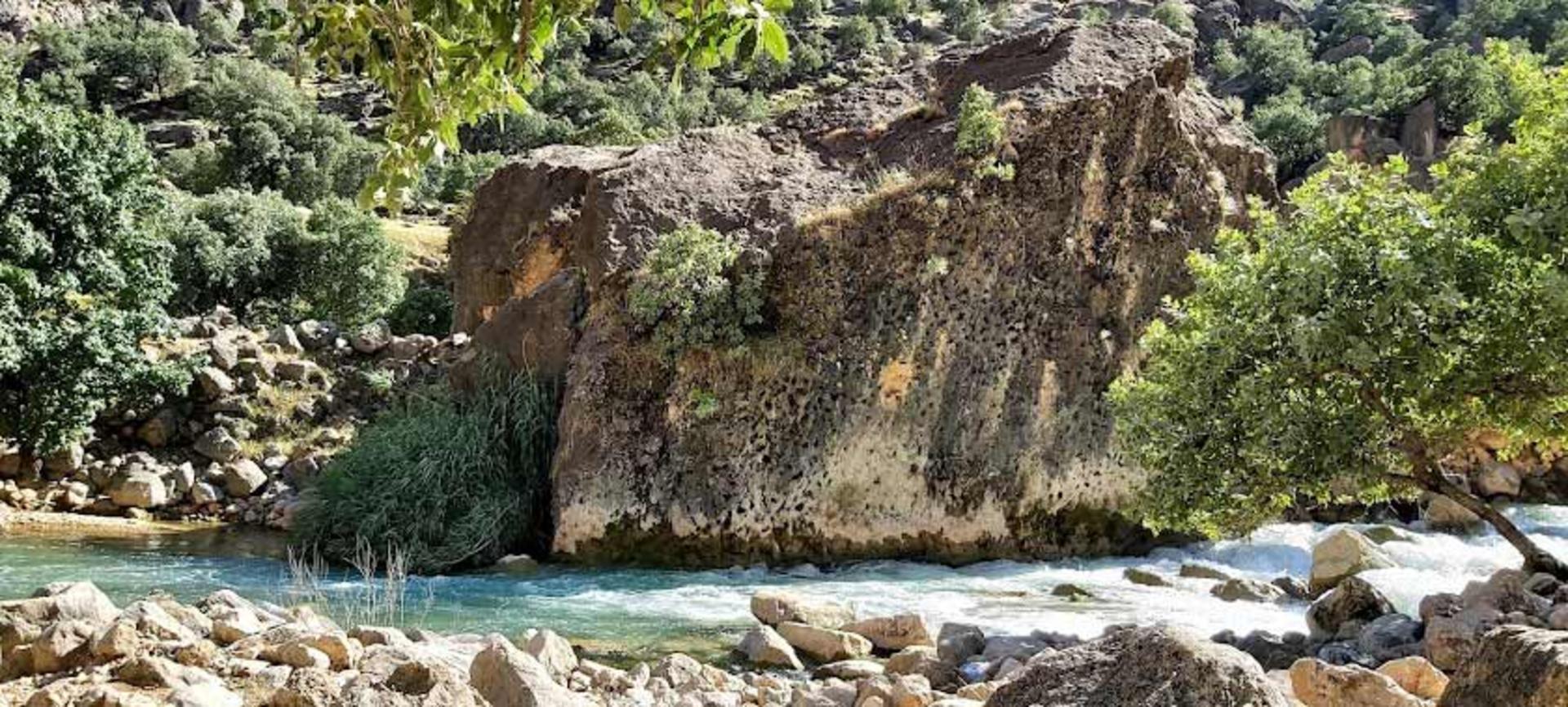 جریان‌های خروشان آب در دشت شیمبار