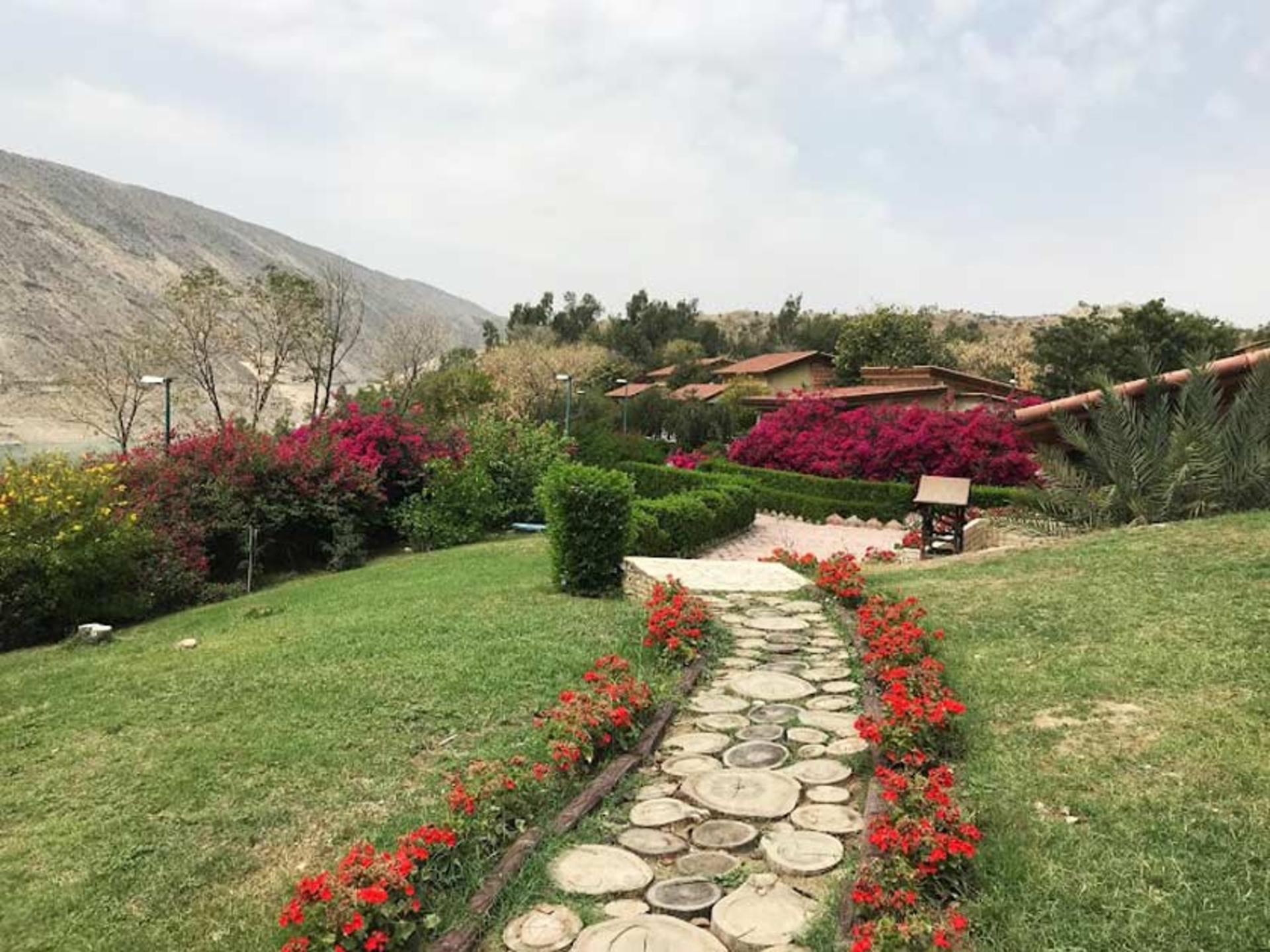 مجموعه گردشگری پلاژ در دریاچه سد مارون