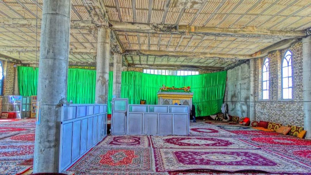 ضریح زیارتگاه بی بی دوست
