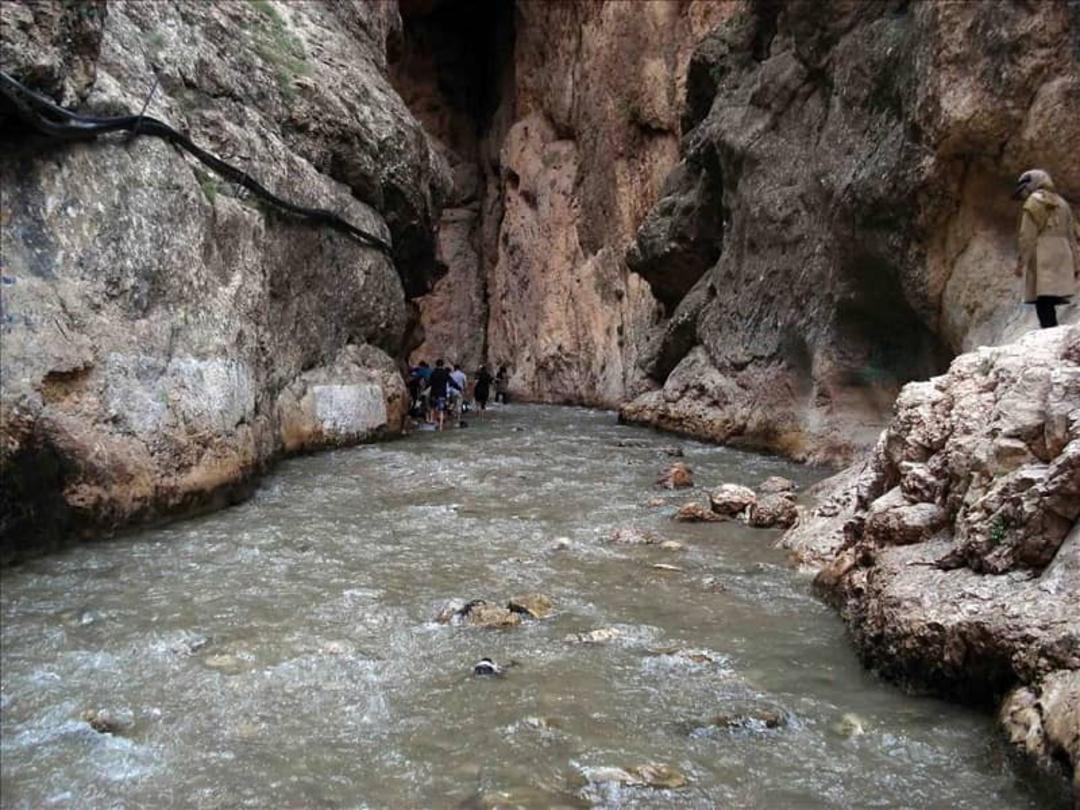 چشمه روستای خمده