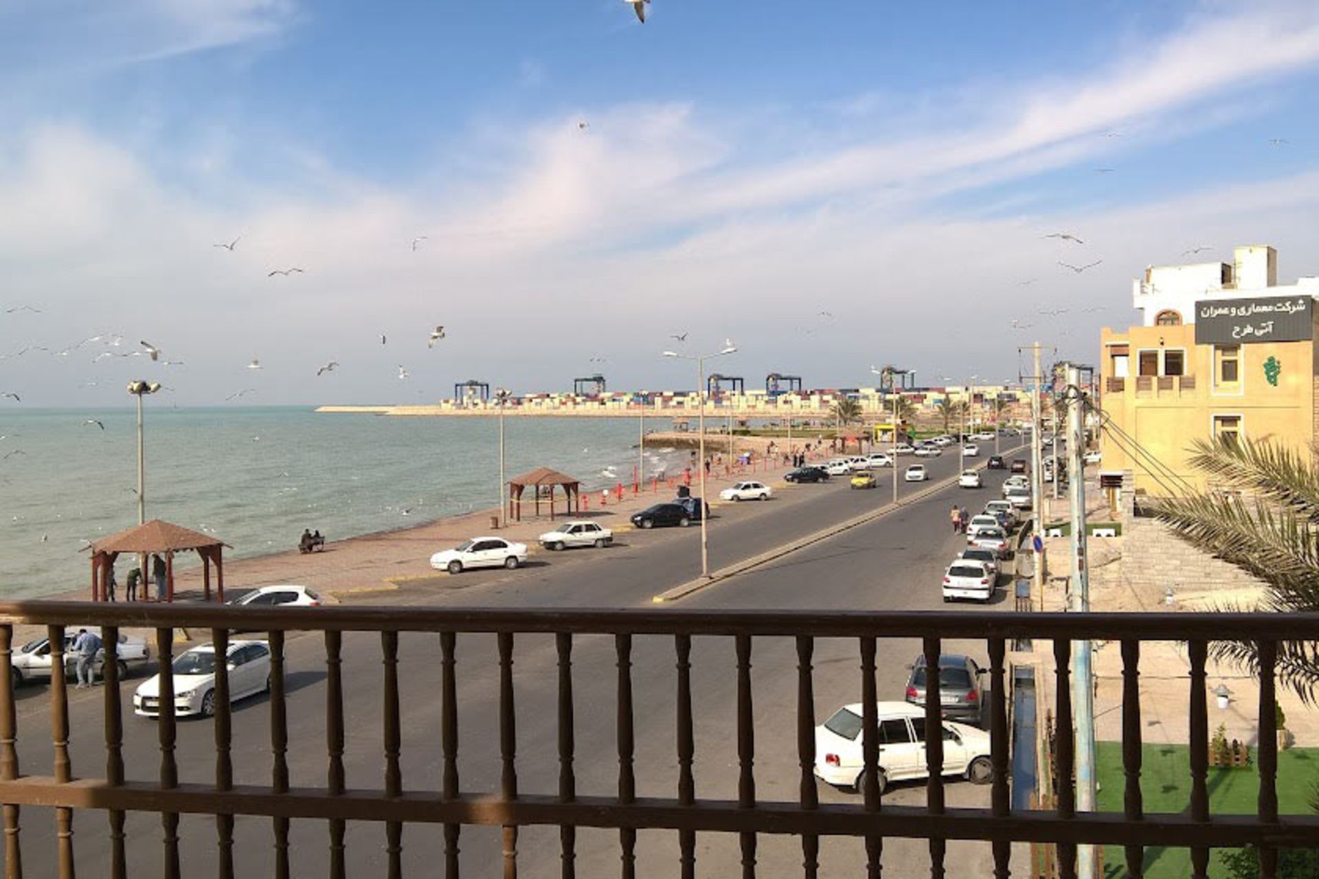 چشم‌انداز ساحل از عمارت امیریه