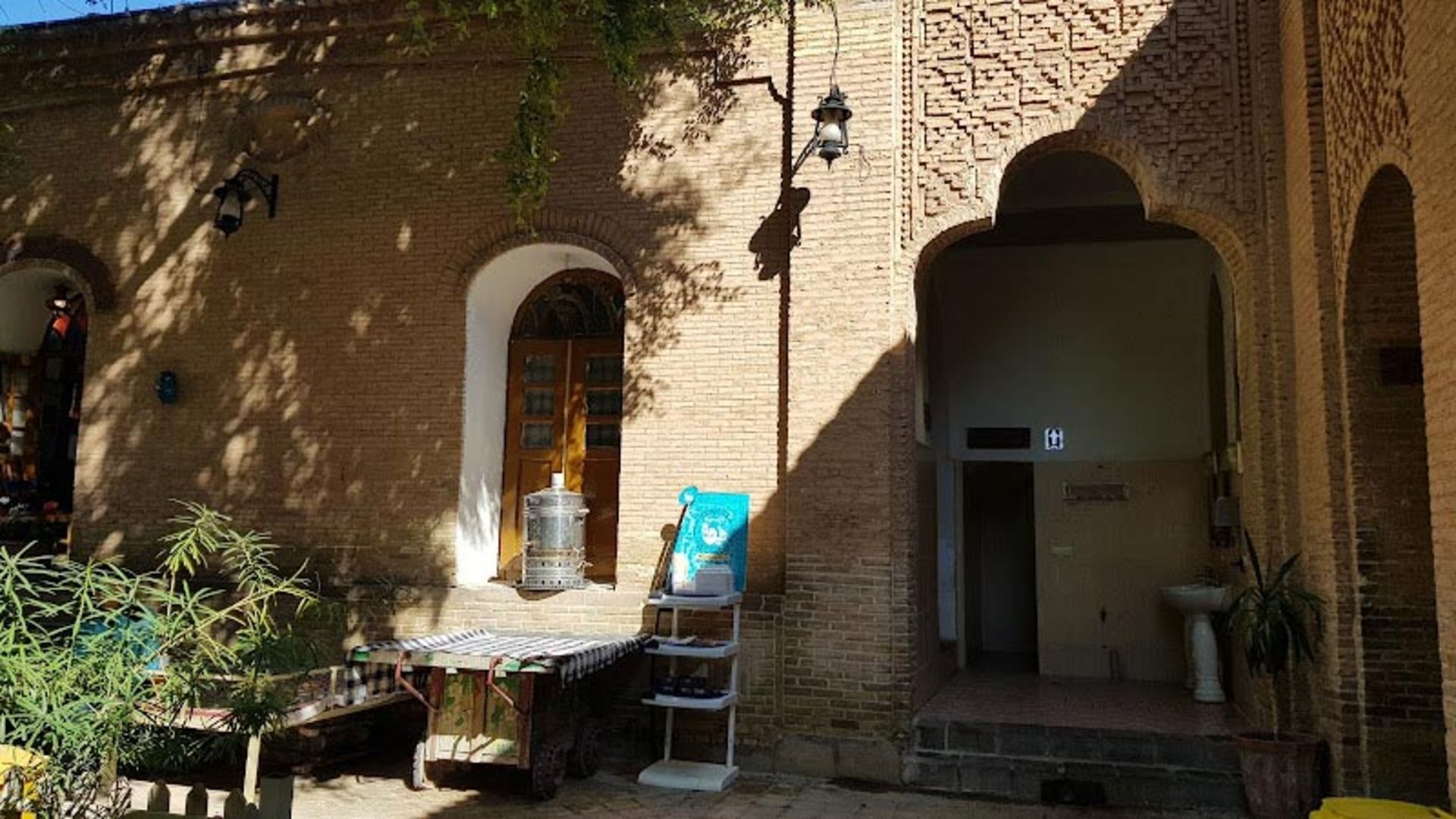 معماری خانه‌ مستوفی شوشتر