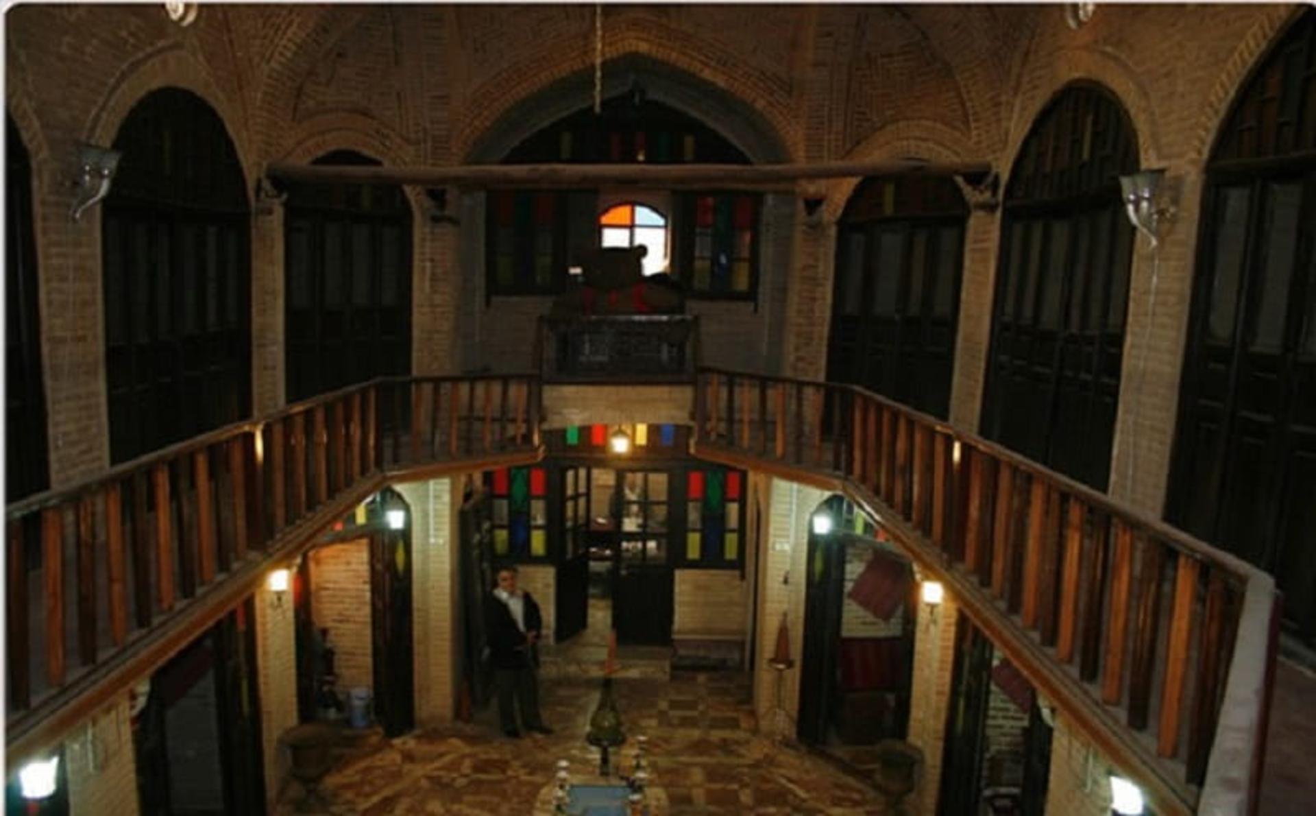 نمایی از تیمچه اکبریان