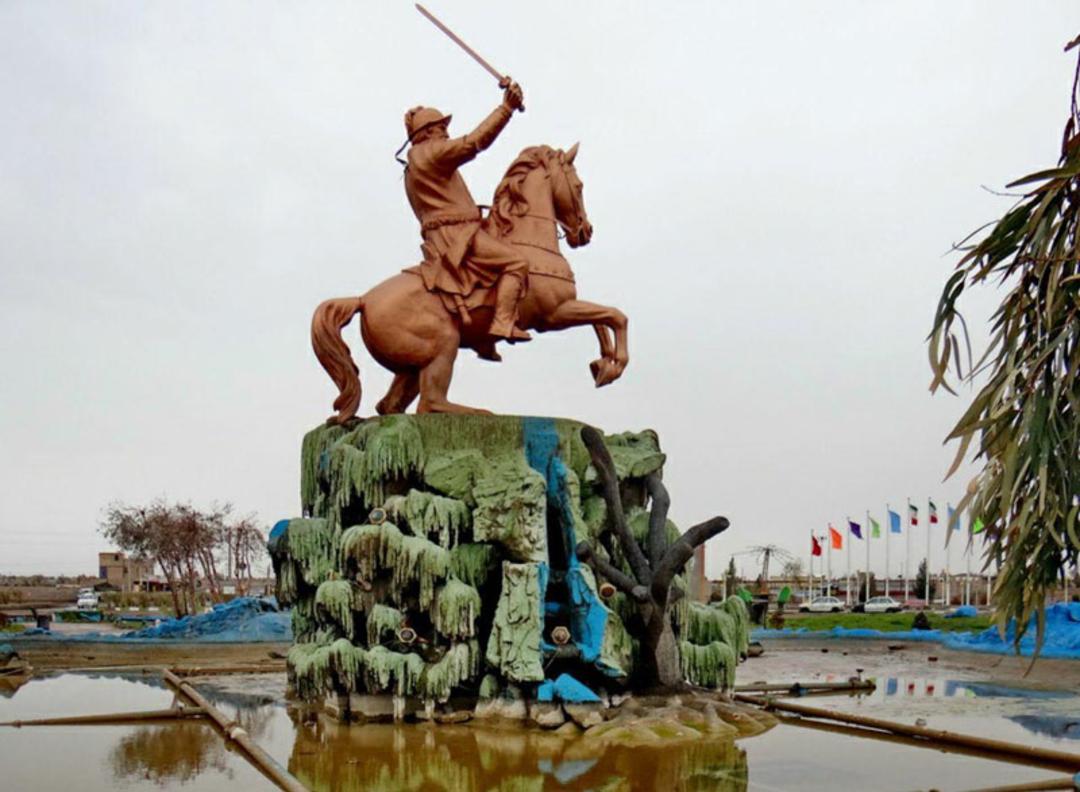 مجسمه یعقوب لیث صفاری در زابل