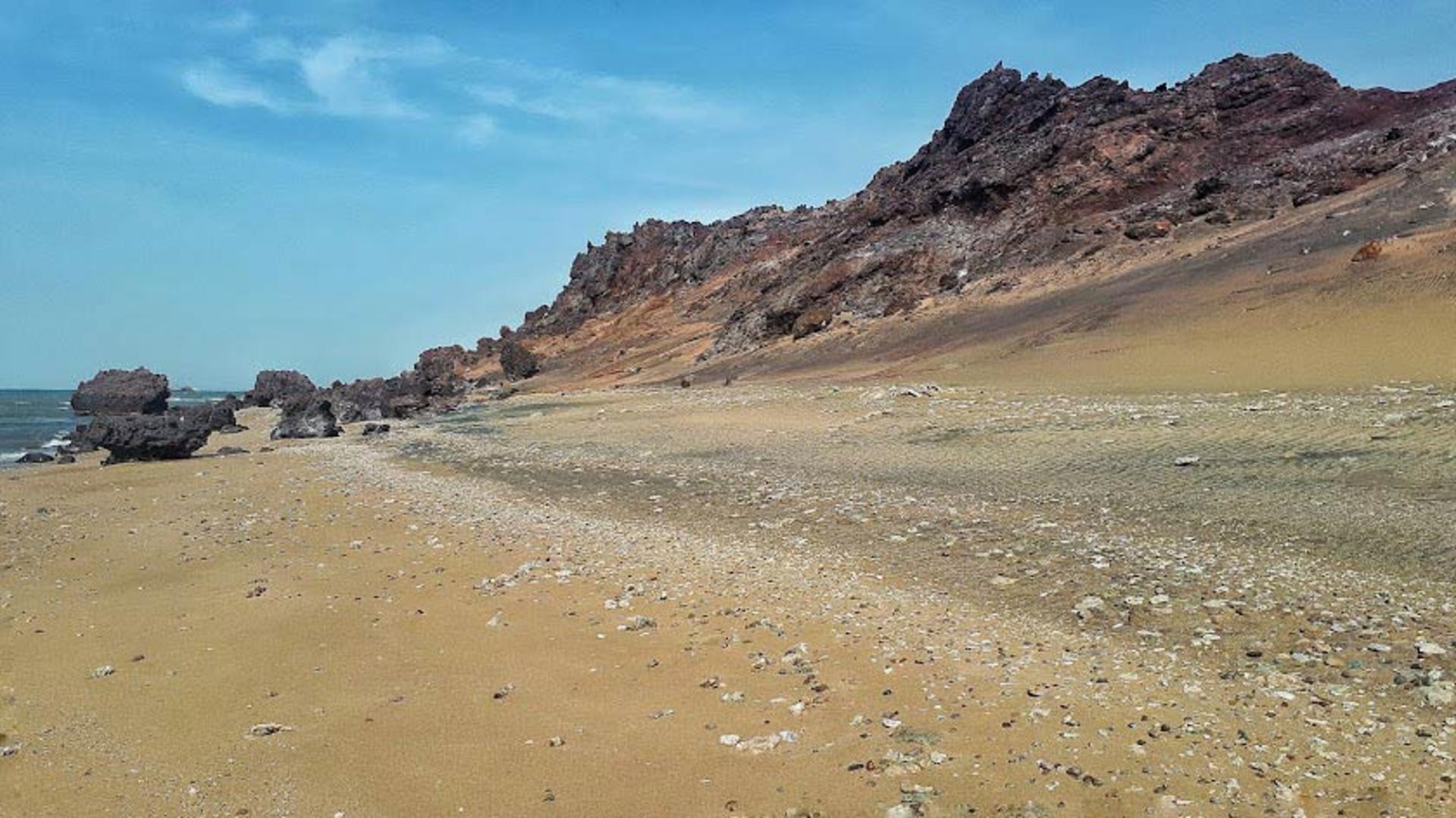 جغرافیای جزیره لارک