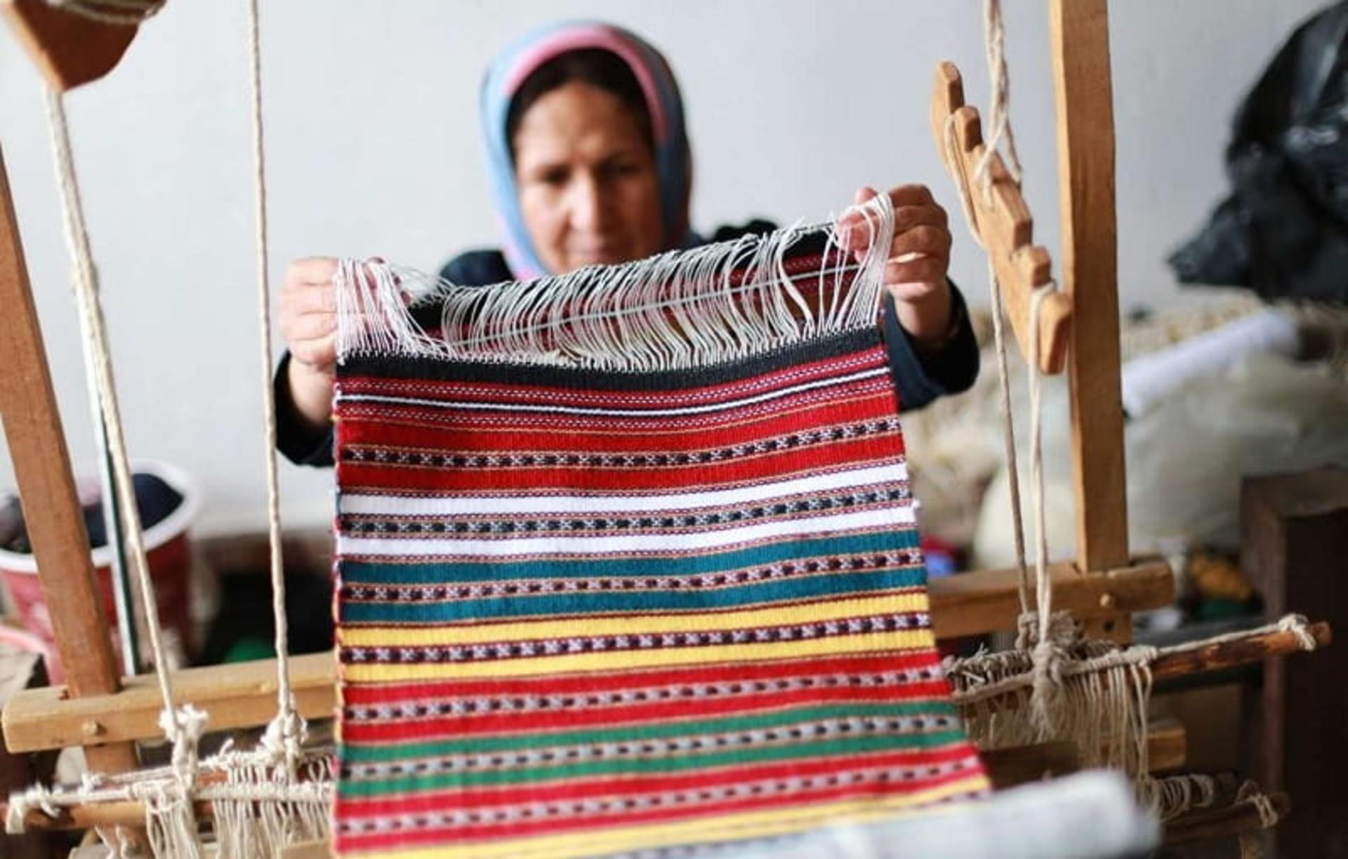 جاجیم بافی