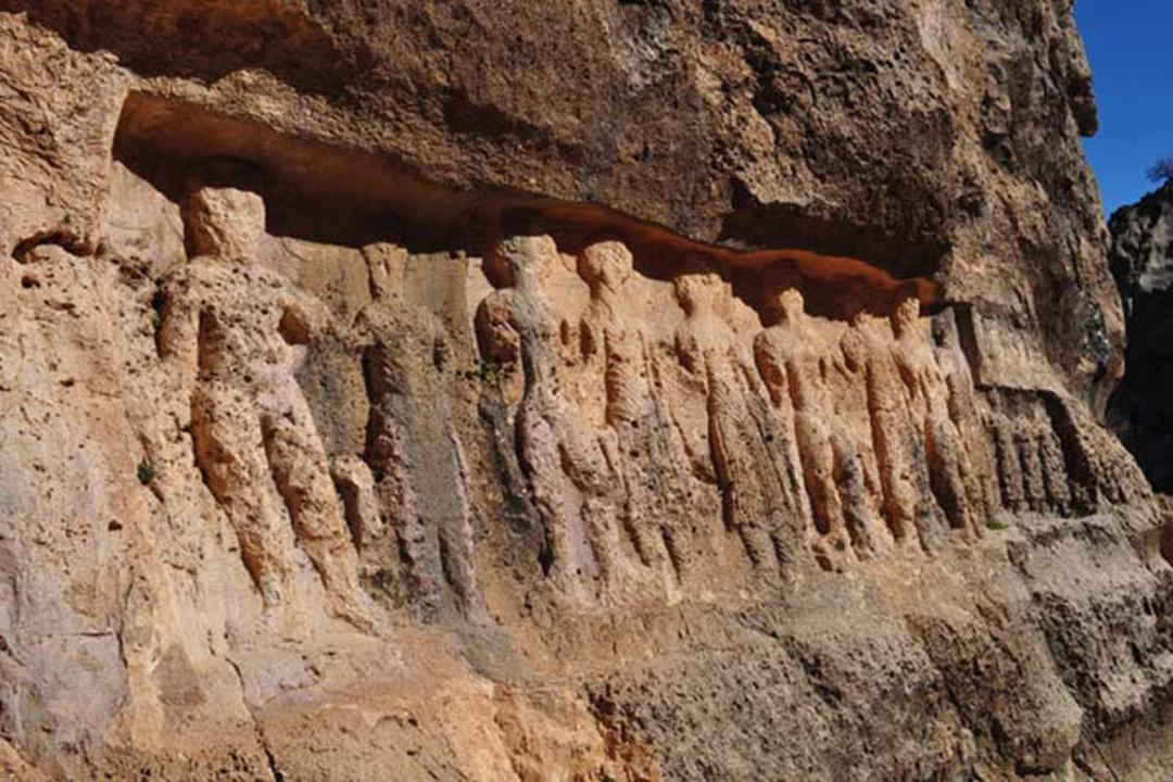 تنگ بتا در شیمبار