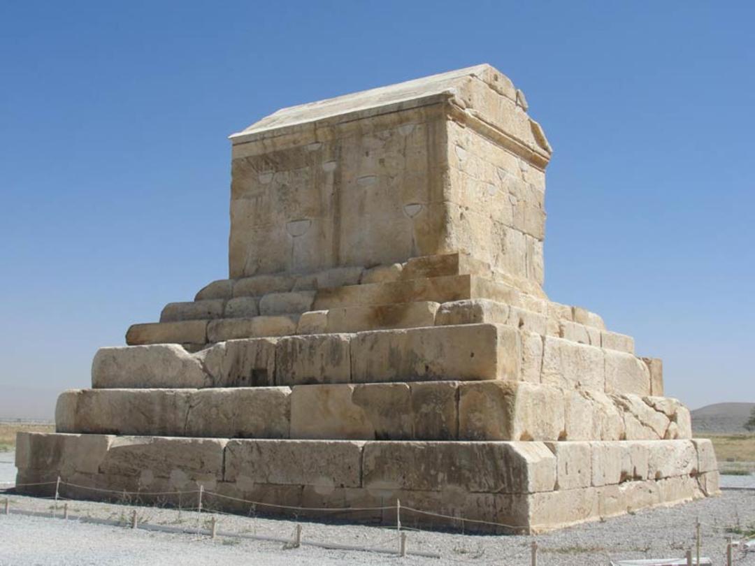 مسیر دسترسی به پاسارگاد