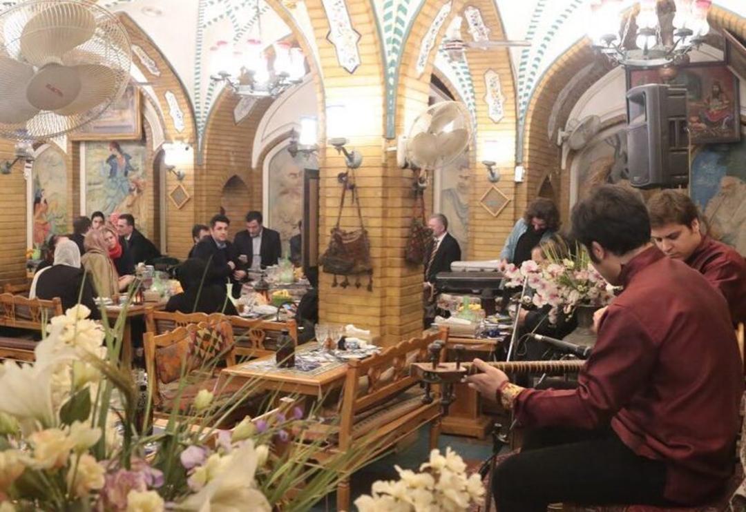 رستوران باغ صبا