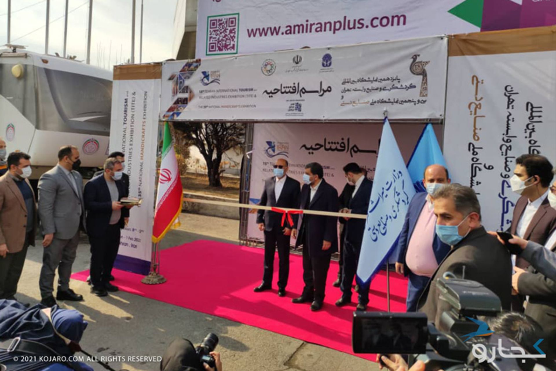وزیر میراث فرهنگی در نمایشگاه گردشگری