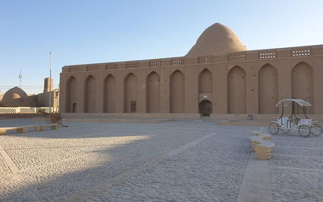 یخچال میبد