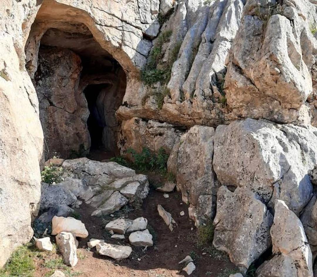 دهانه غار یخی درفک