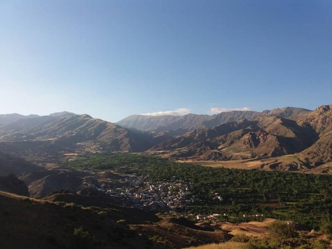 روستای برندق در دل منطقه ای سرسبز