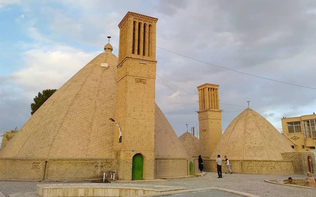 دو آب انبار تاریخی با بادگیر