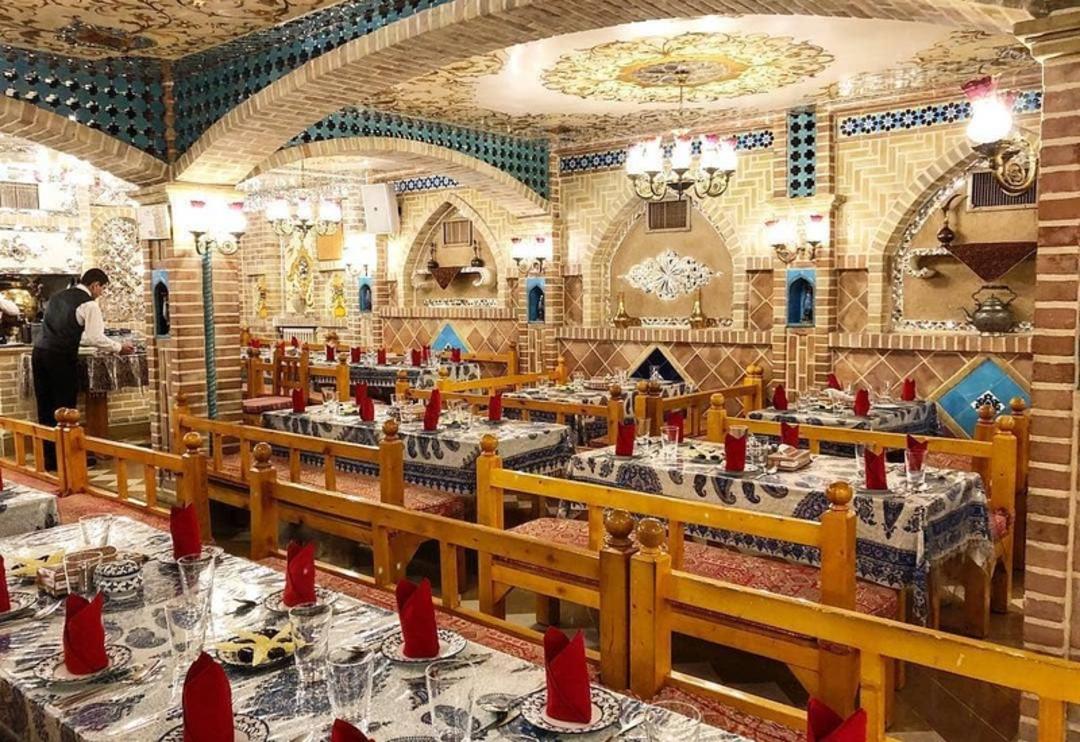 رستوران باربد